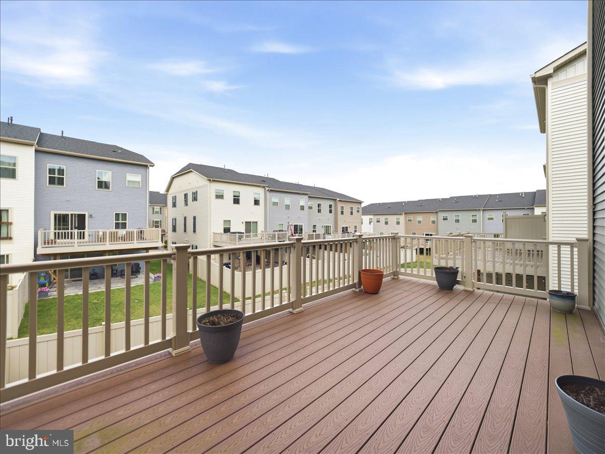 LAKE LINGANORE OAKDALE - Residential