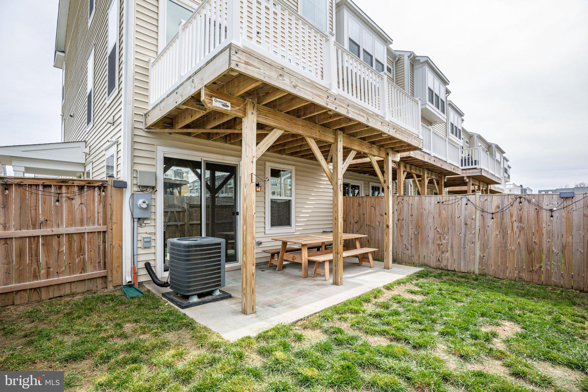 EMBREY MILL - Residential Lease