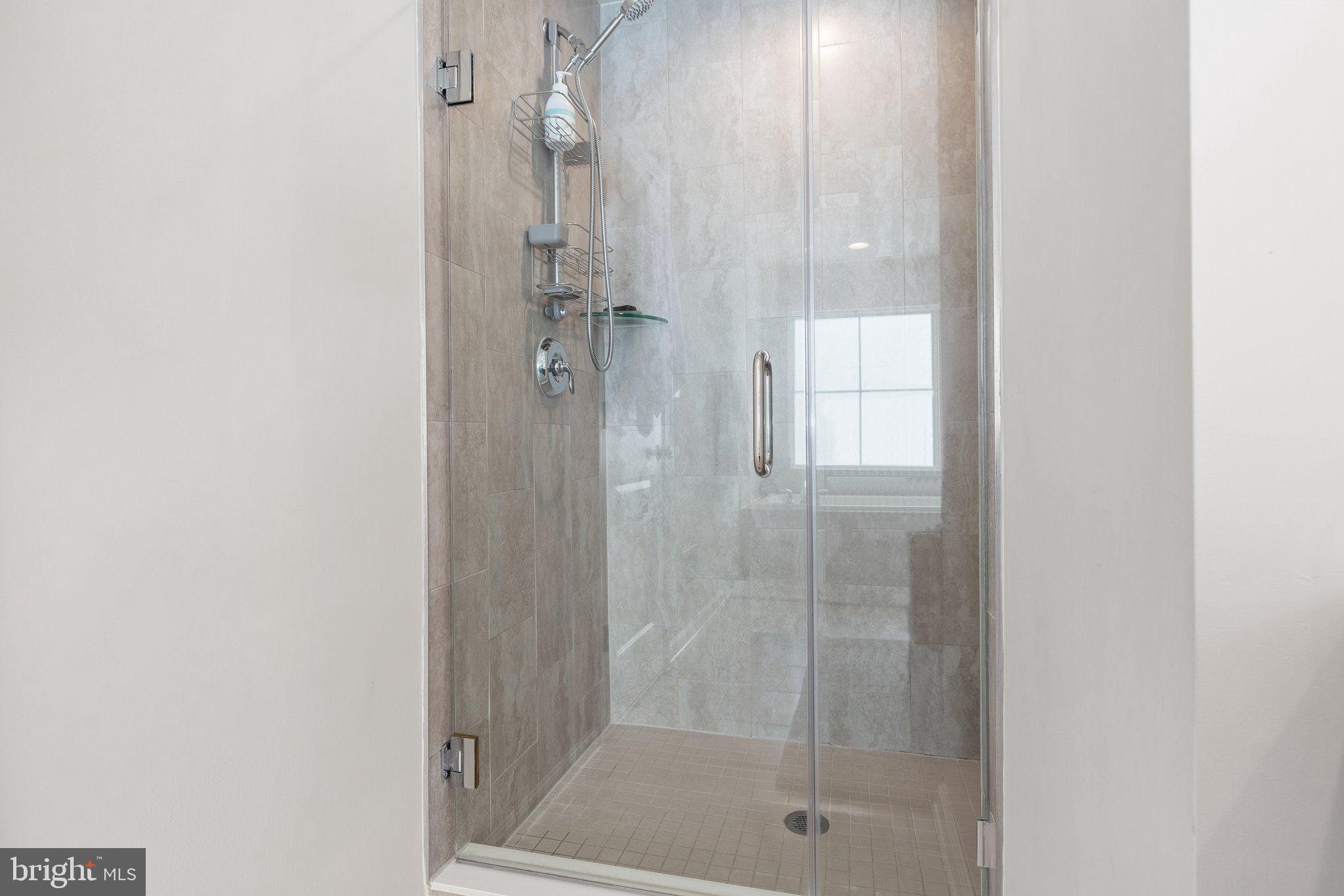 EMBREY MILL - Residential Lease