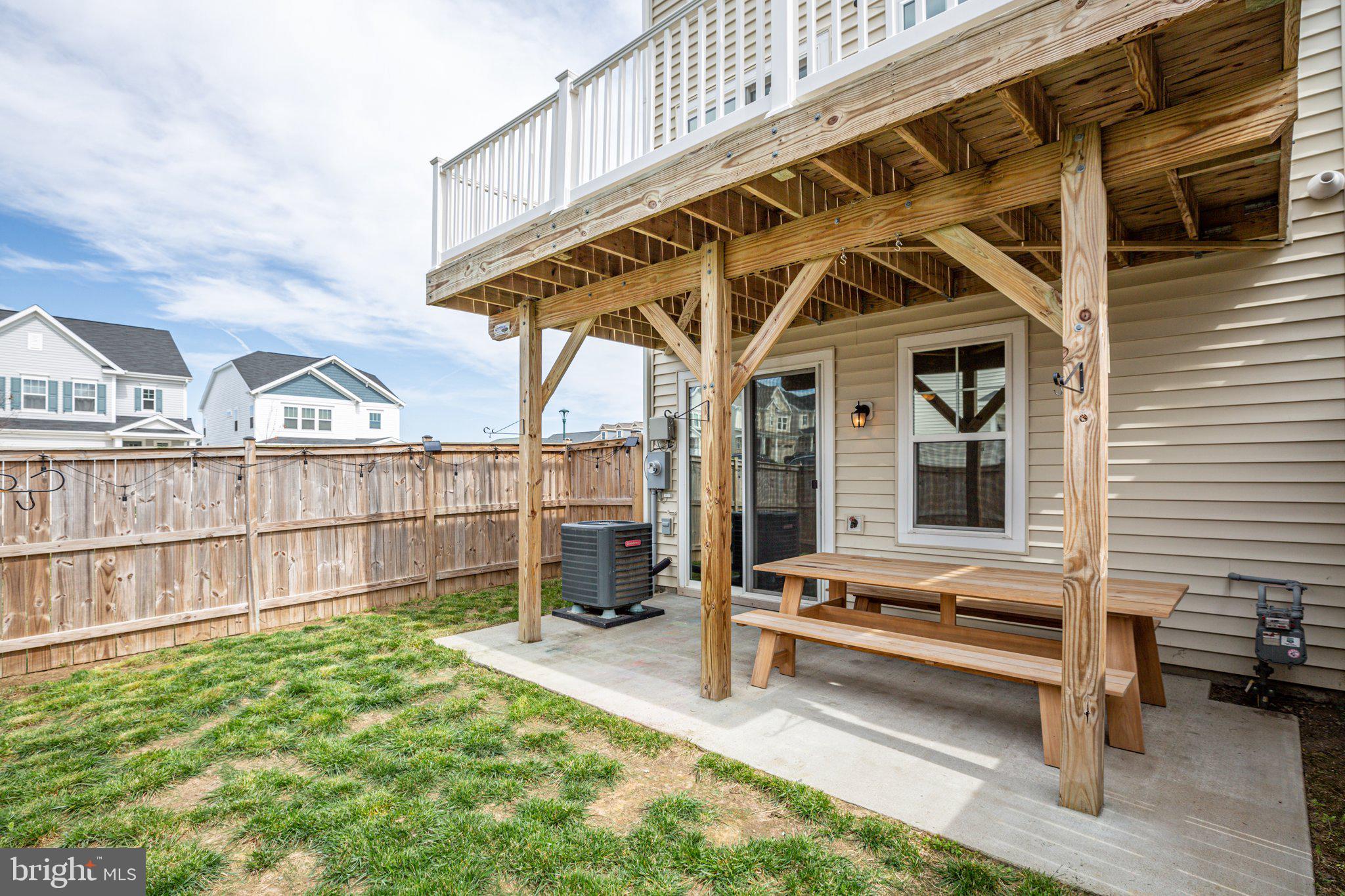 EMBREY MILL - Residential Lease