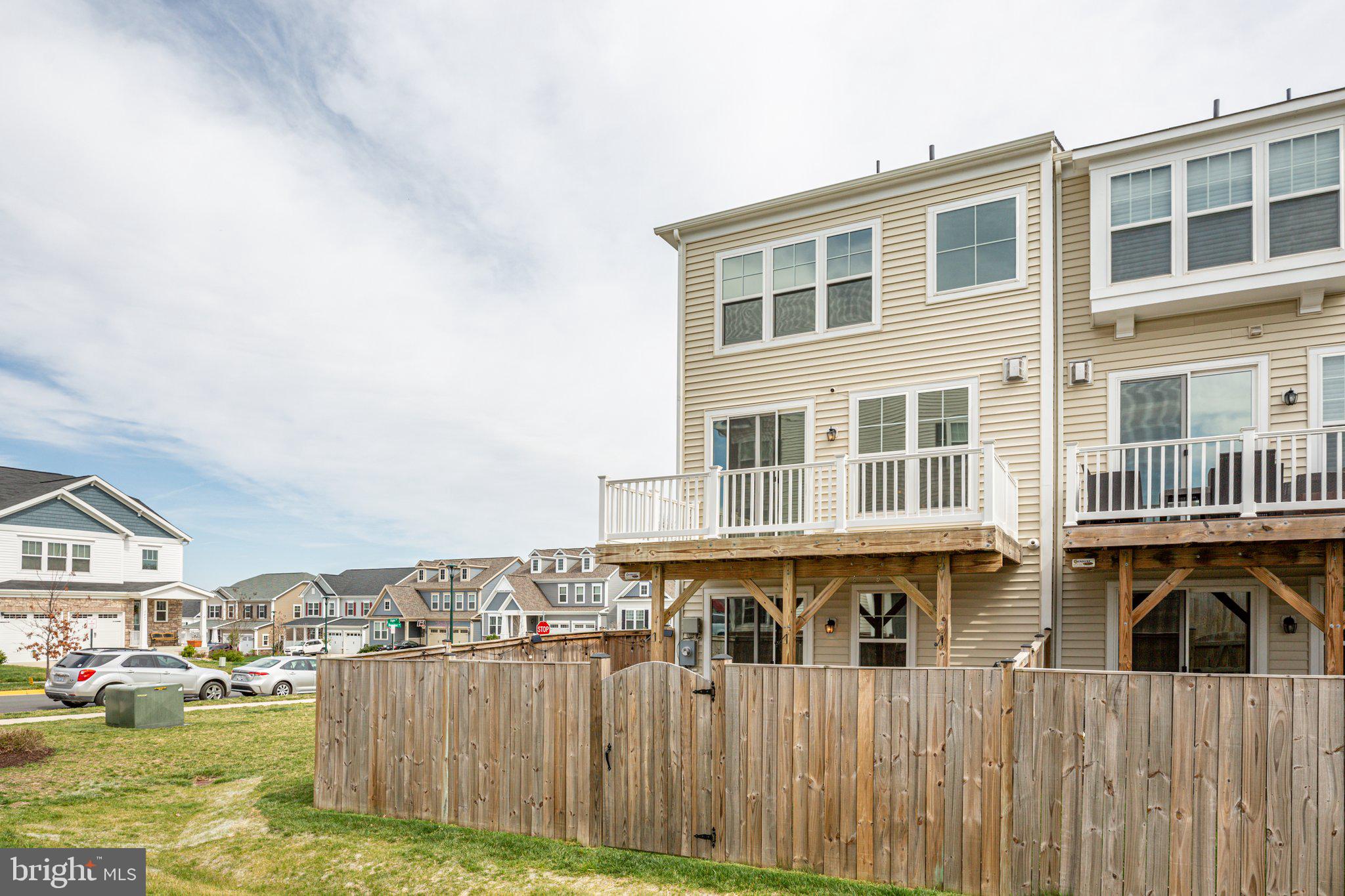 EMBREY MILL - Residential Lease