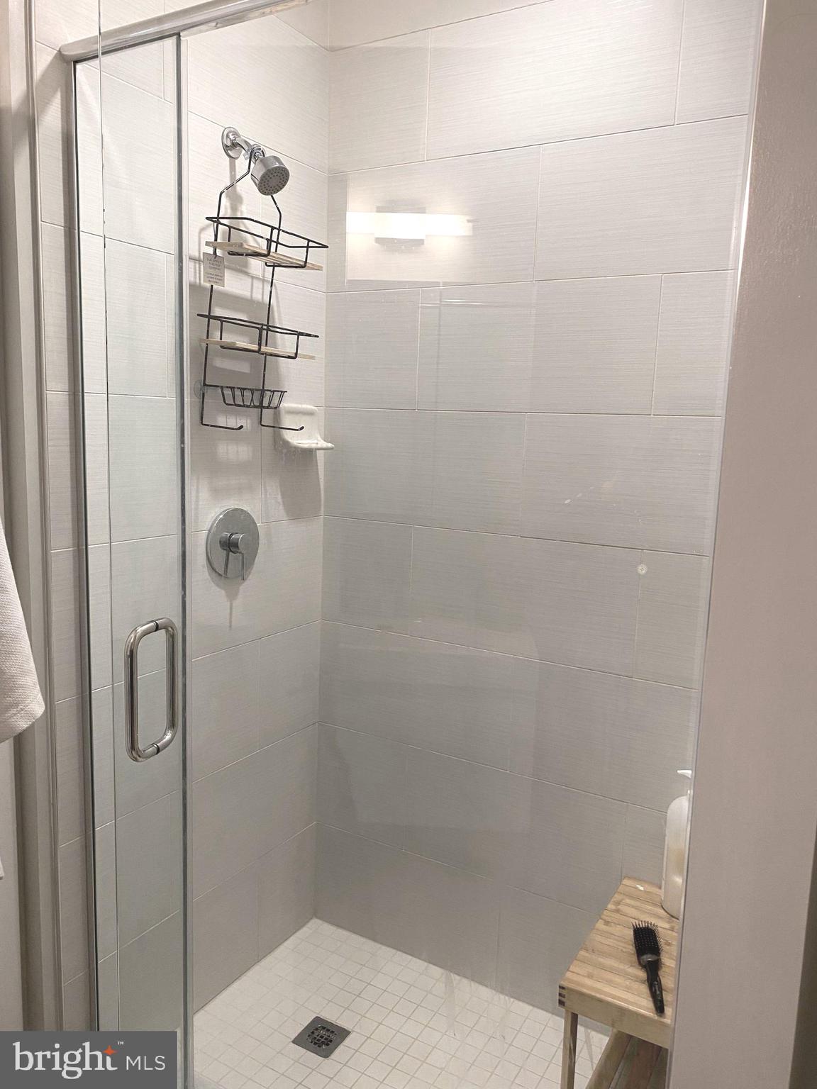 TRAFALGAR FLATS - Residential Lease