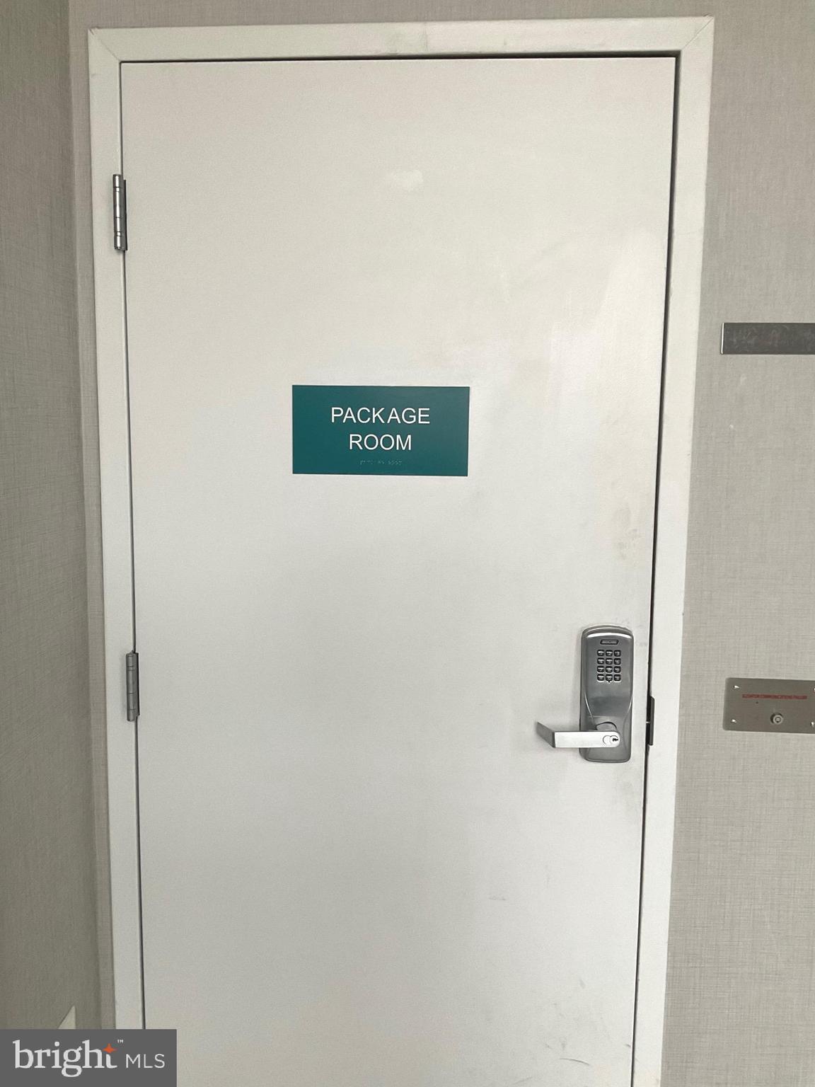 TRAFALGAR FLATS - Residential Lease