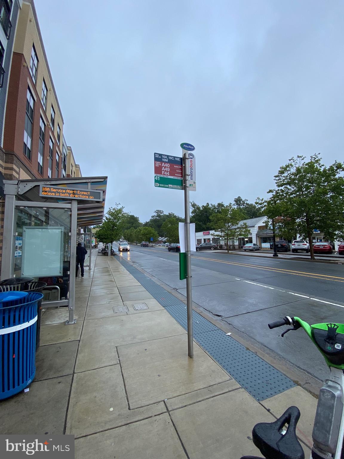 TRAFALGAR FLATS - Residential Lease