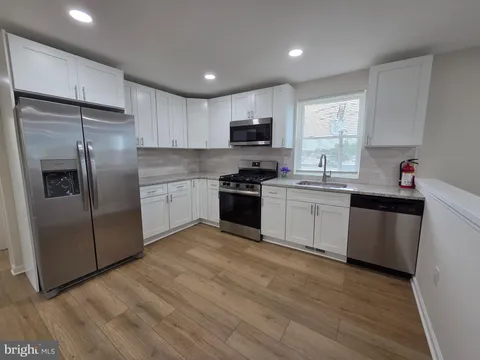 MLS: NJCD2116882