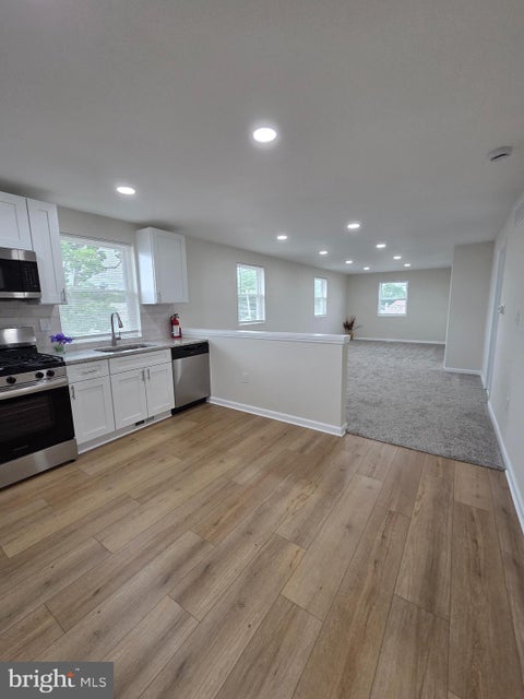 Homes For Rent - 102 E Clements Bridge Road #2<br/> RUNNEMEDE, NJ 08078