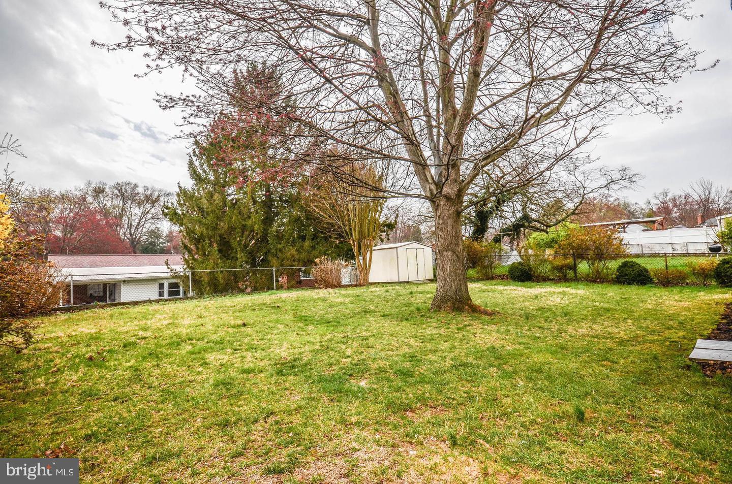 WHEATON WOODS - Residential Lease