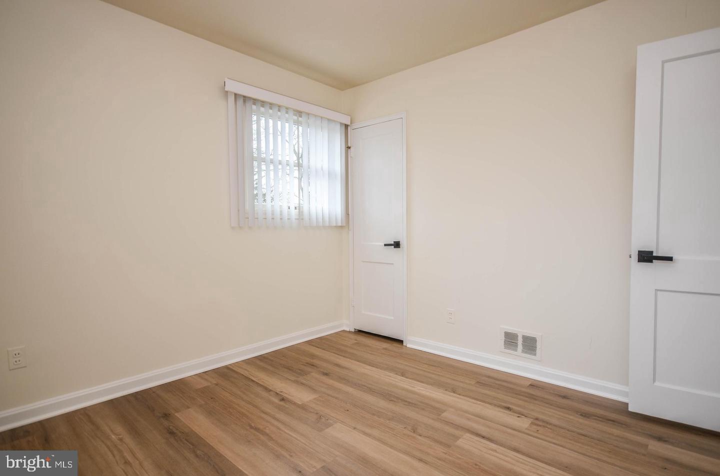 WHEATON WOODS - Residential Lease