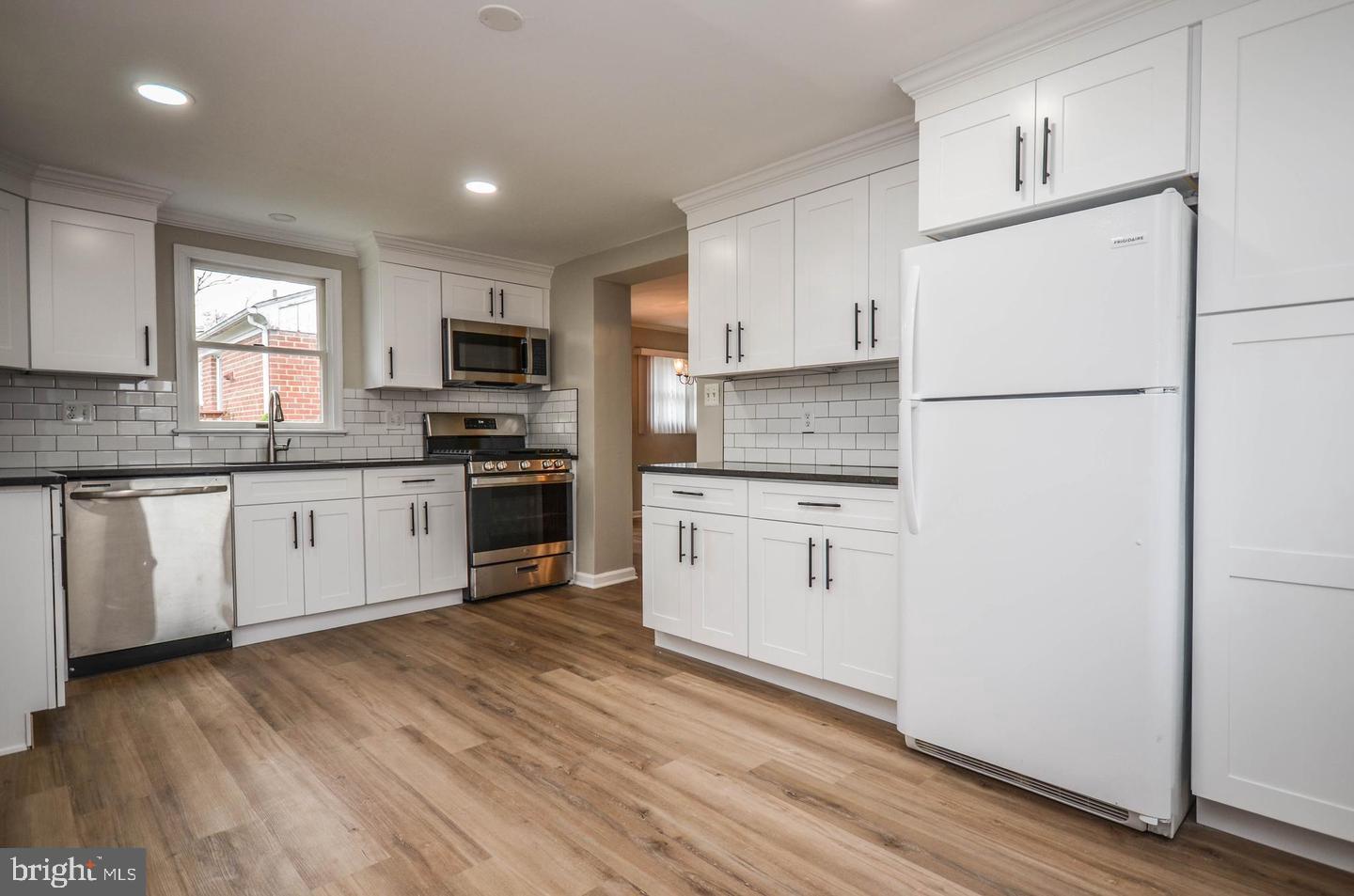 WHEATON WOODS - Residential Lease