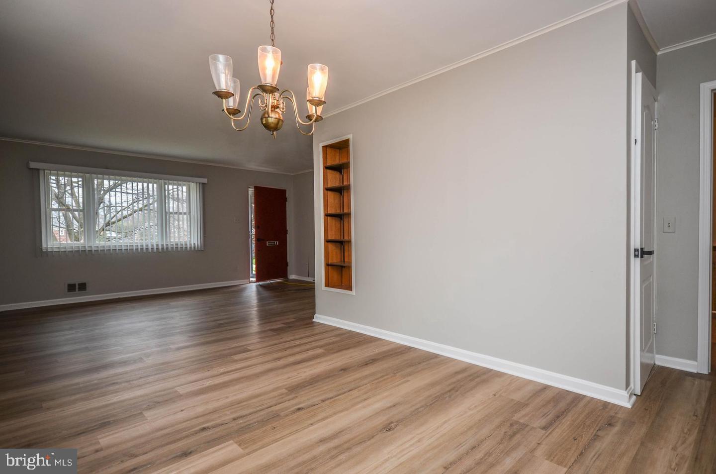 WHEATON WOODS - Residential Lease