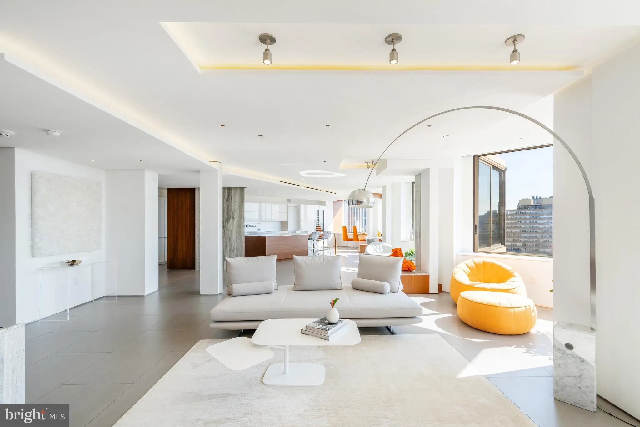 Philadelphia, Pennsylvania 19103, United States, 3 Bedrooms Bedrooms, ,4 BathroomsBathrooms,Residential,Active,168035