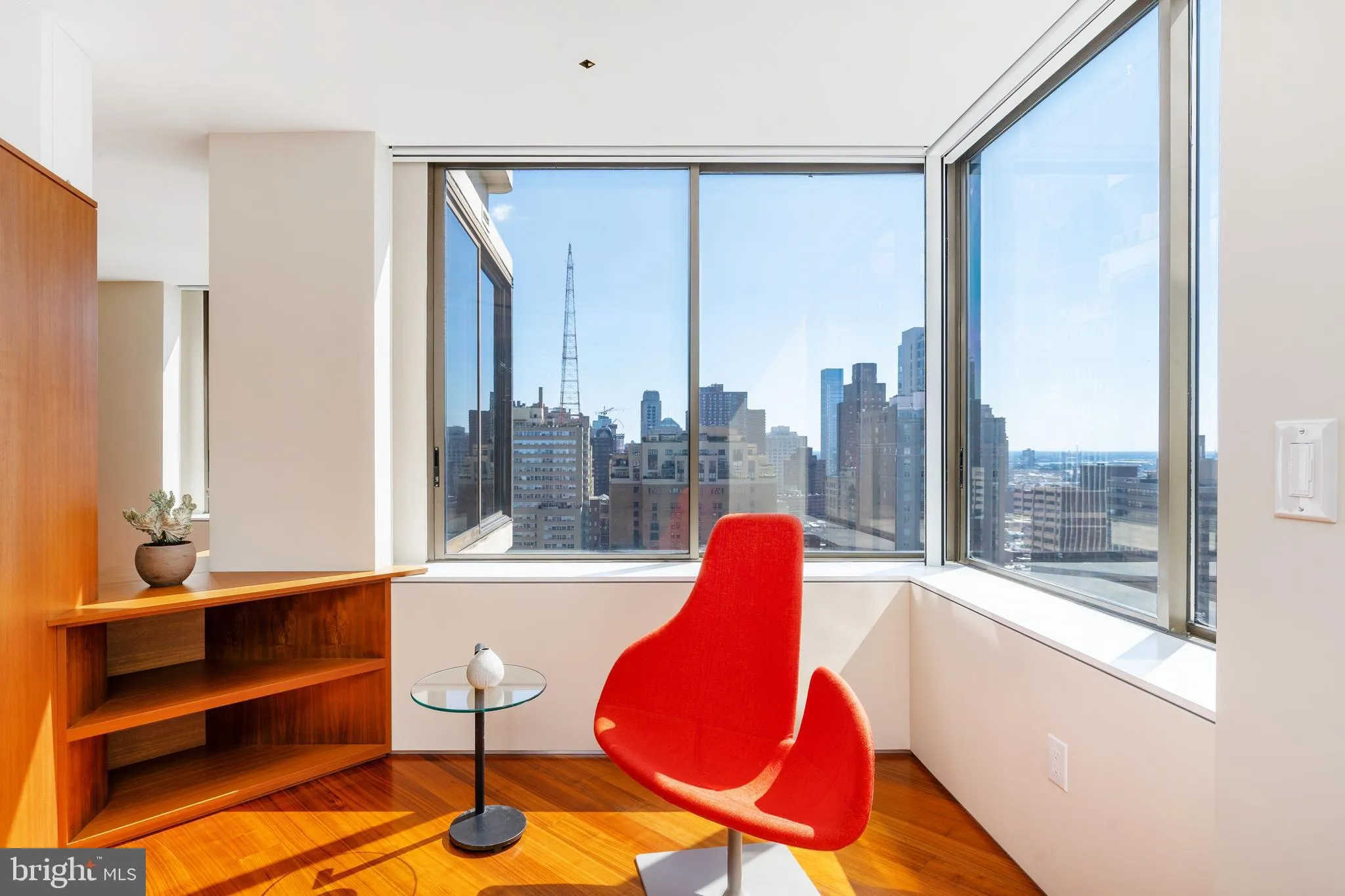 Philadelphia, Pennsylvania 19103, United States, 3 Bedrooms Bedrooms, ,4 BathroomsBathrooms,Residential,Active,168035