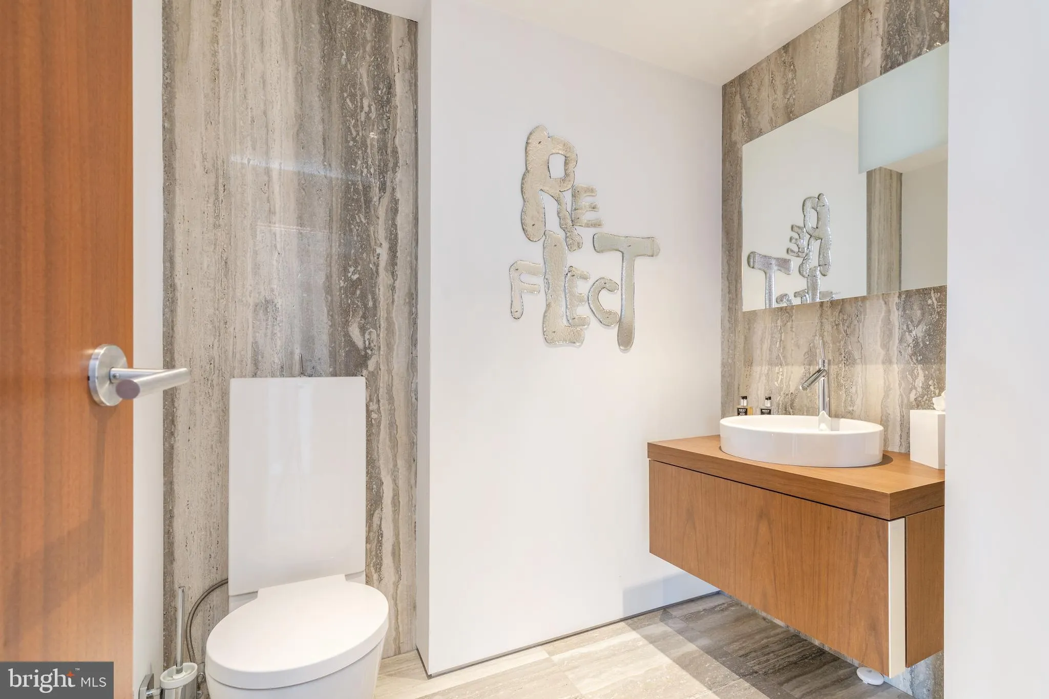 Philadelphia, Pennsylvania 19103, United States, 3 Bedrooms Bedrooms, ,4 BathroomsBathrooms,Residential,Active,168035