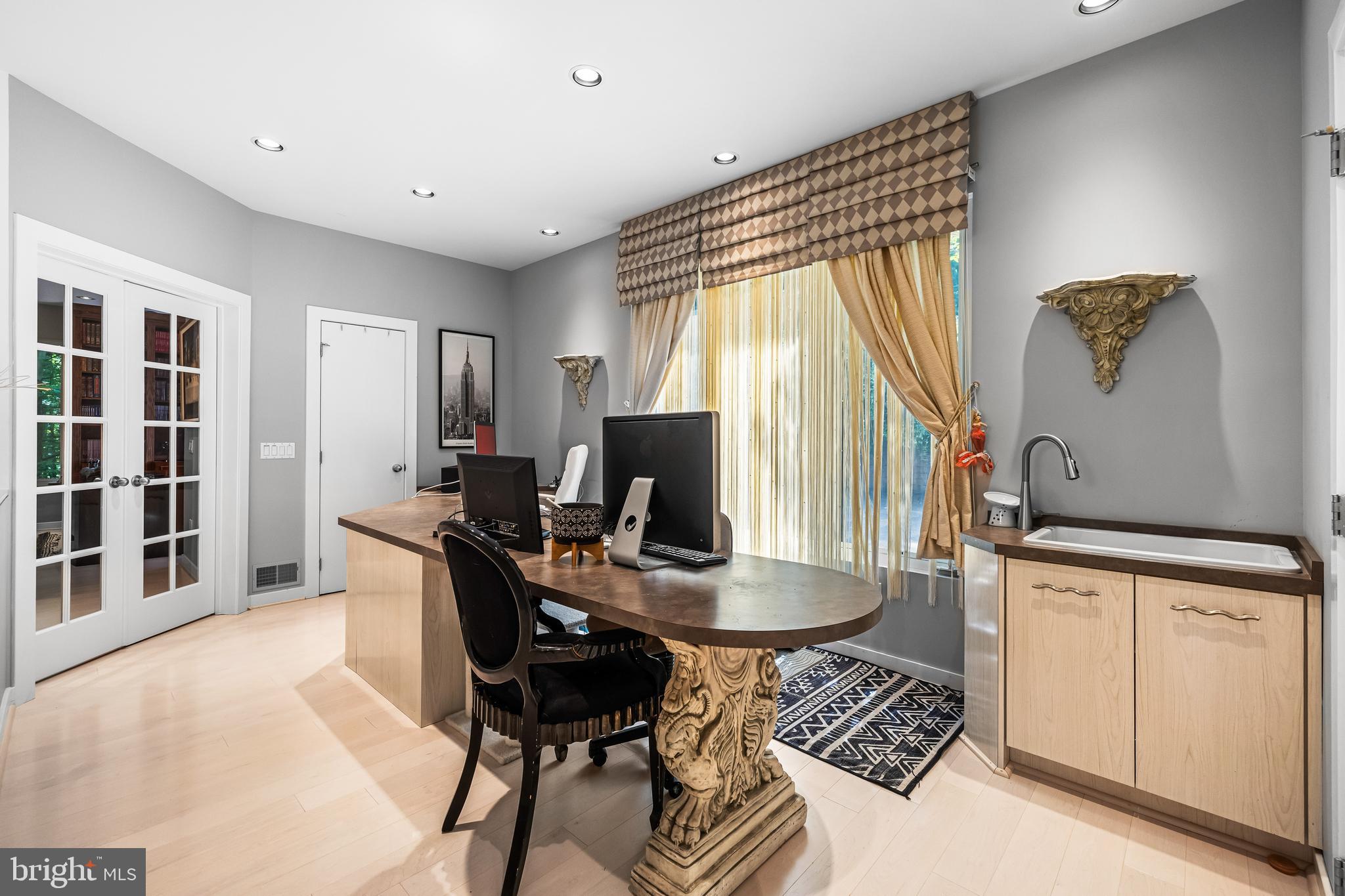 VALLEY HEIGHTS - Residential