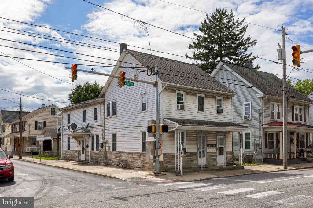 Photo of 102 N Main Street, MANHEIM, PA 17545 (MLS # PALA2094396)