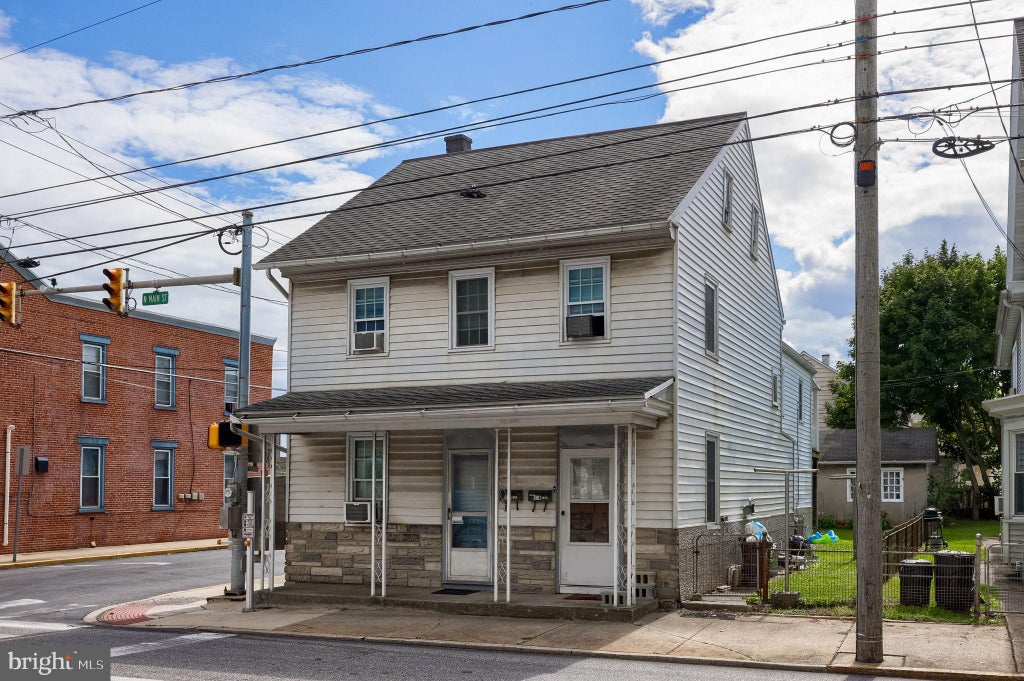 Photo of 102 N Main Street, MANHEIM, PA 17545 (MLS # PALA2094396)