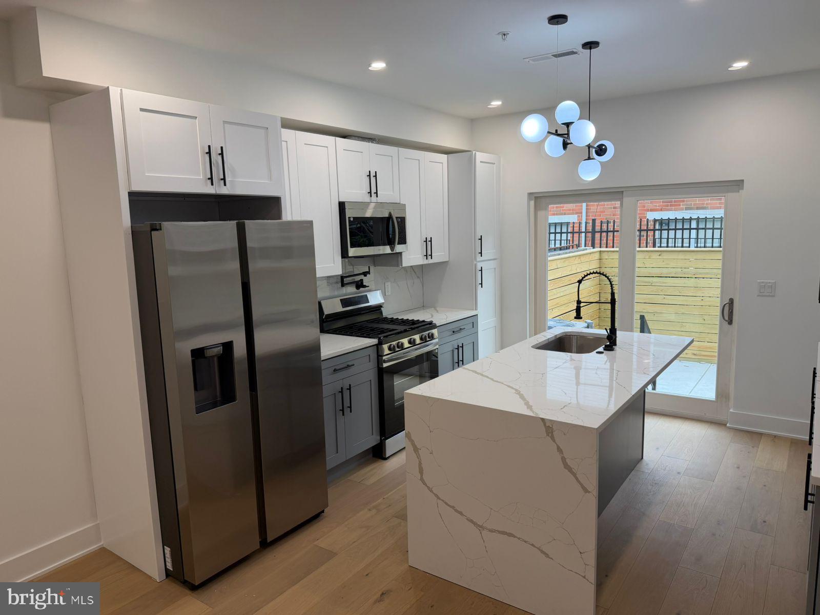 GRAYS FERRY - Residential