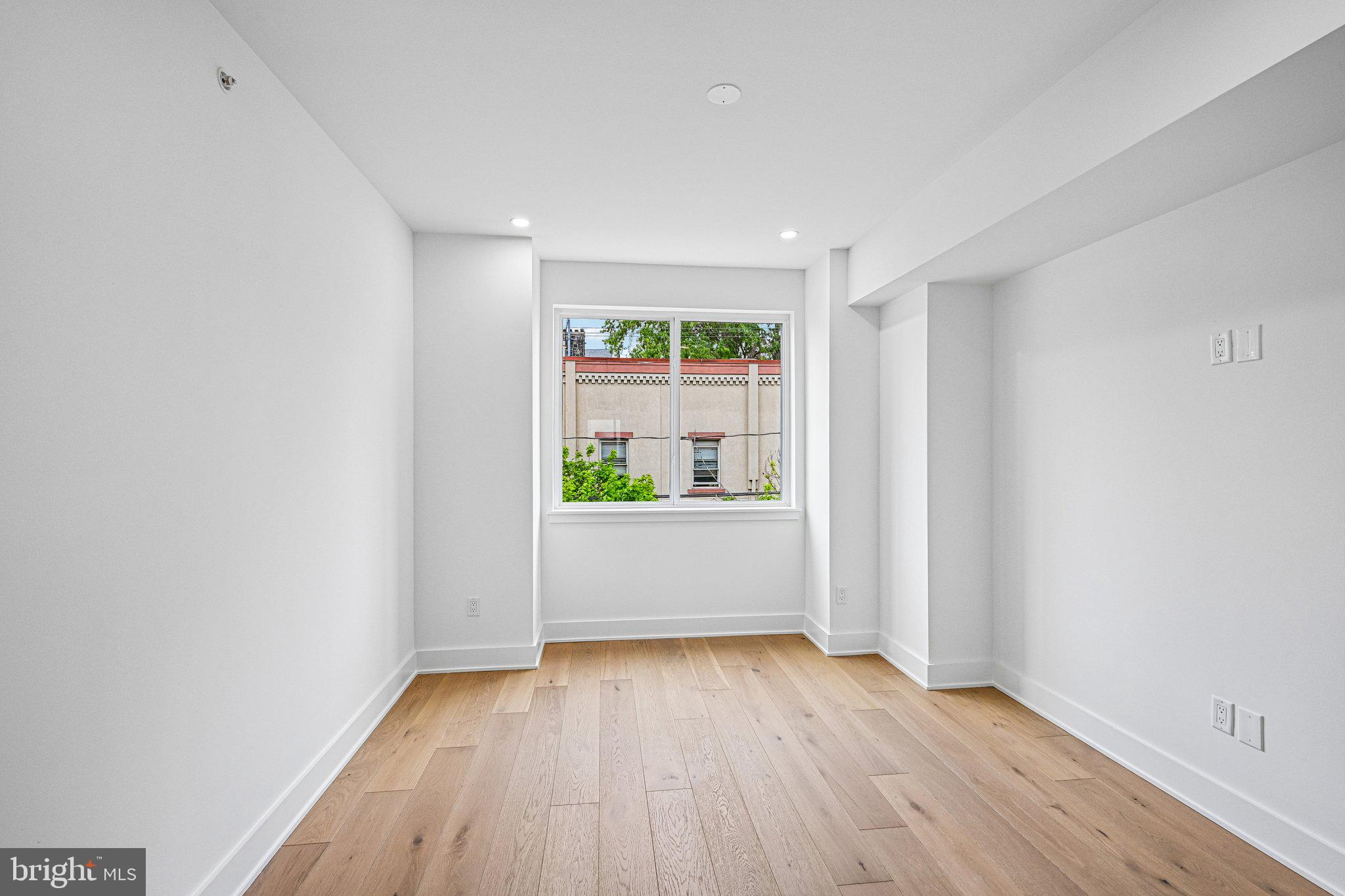 GRAYS FERRY - Residential