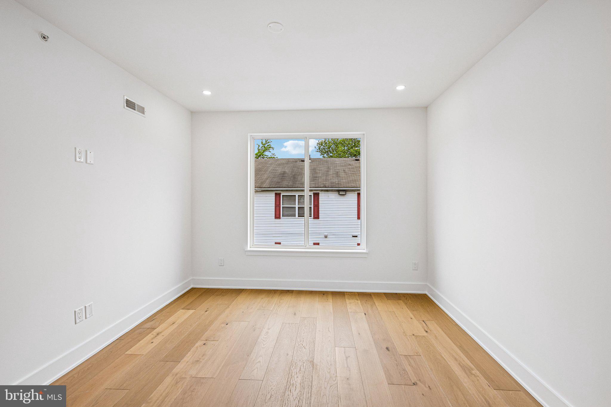 GRAYS FERRY - Residential