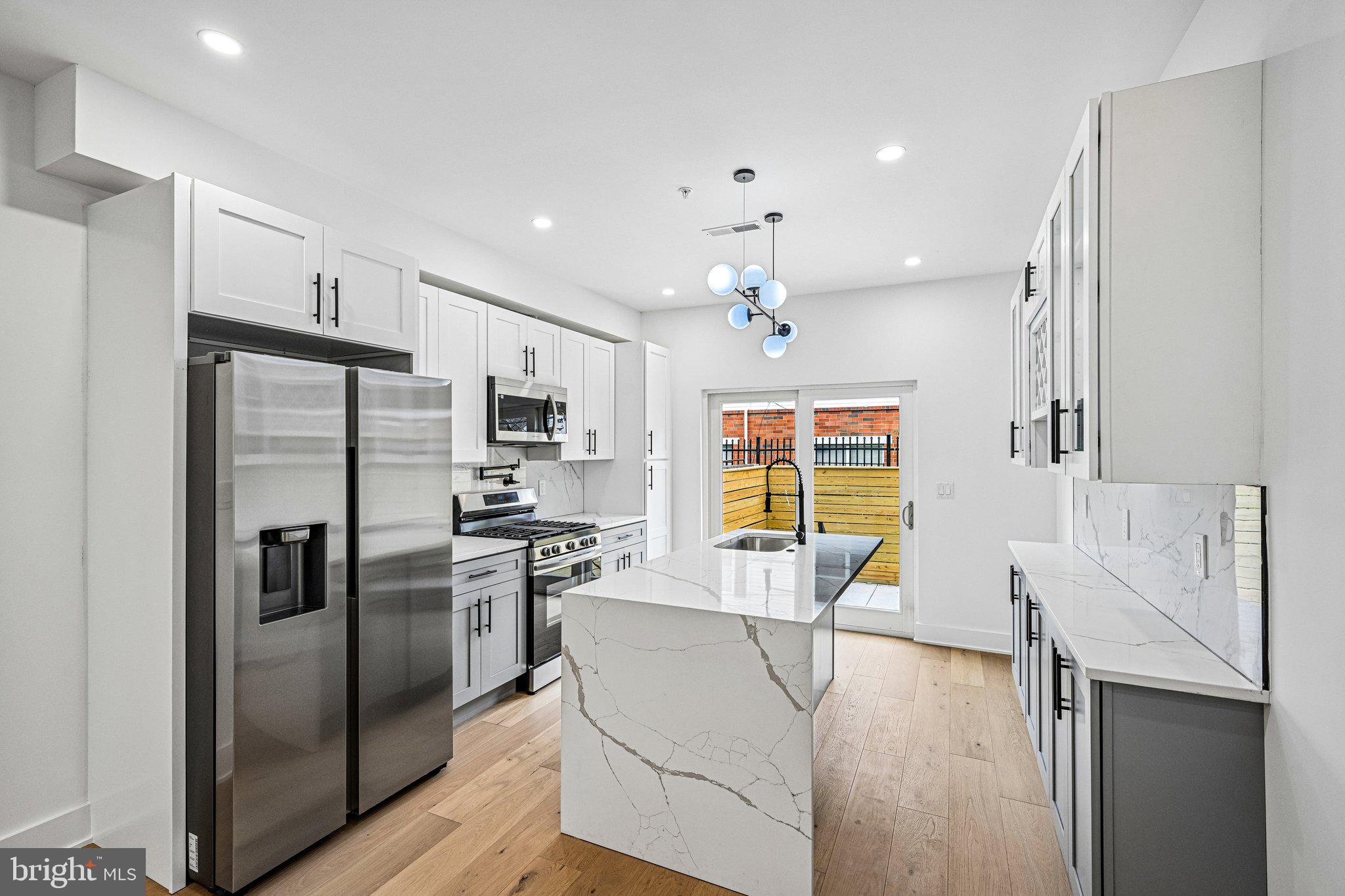 GRAYS FERRY - Residential