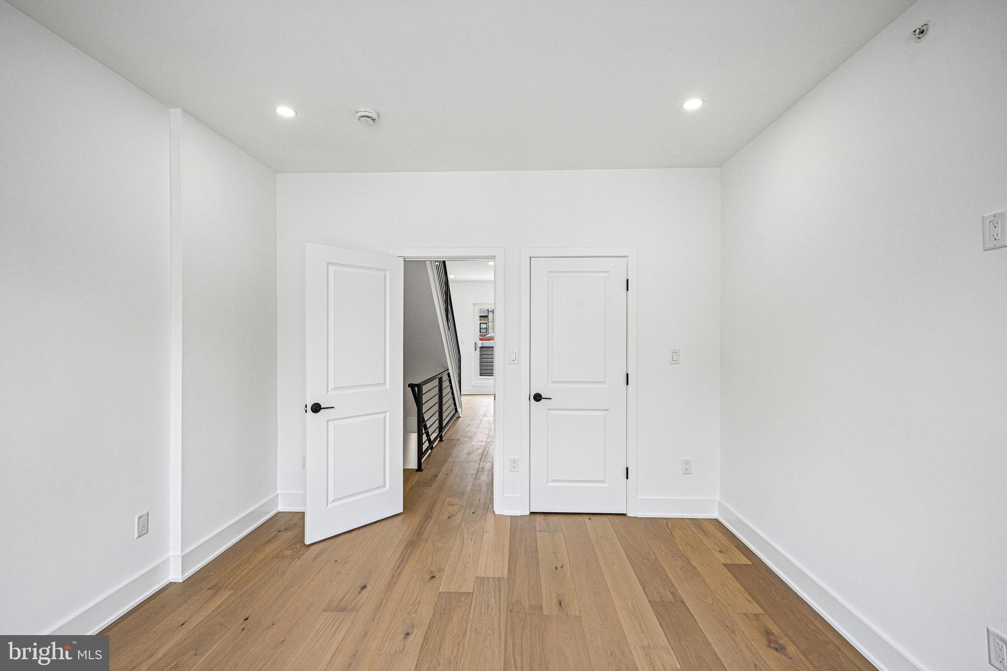 GRAYS FERRY - Residential