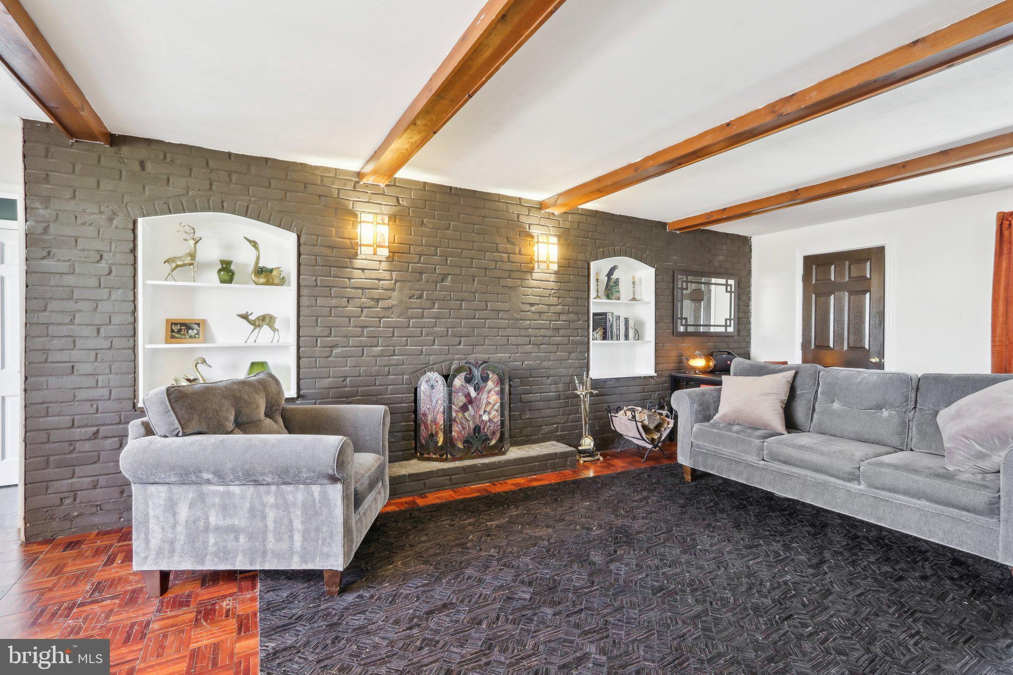 HUNTINGDON VALLEY - Residential