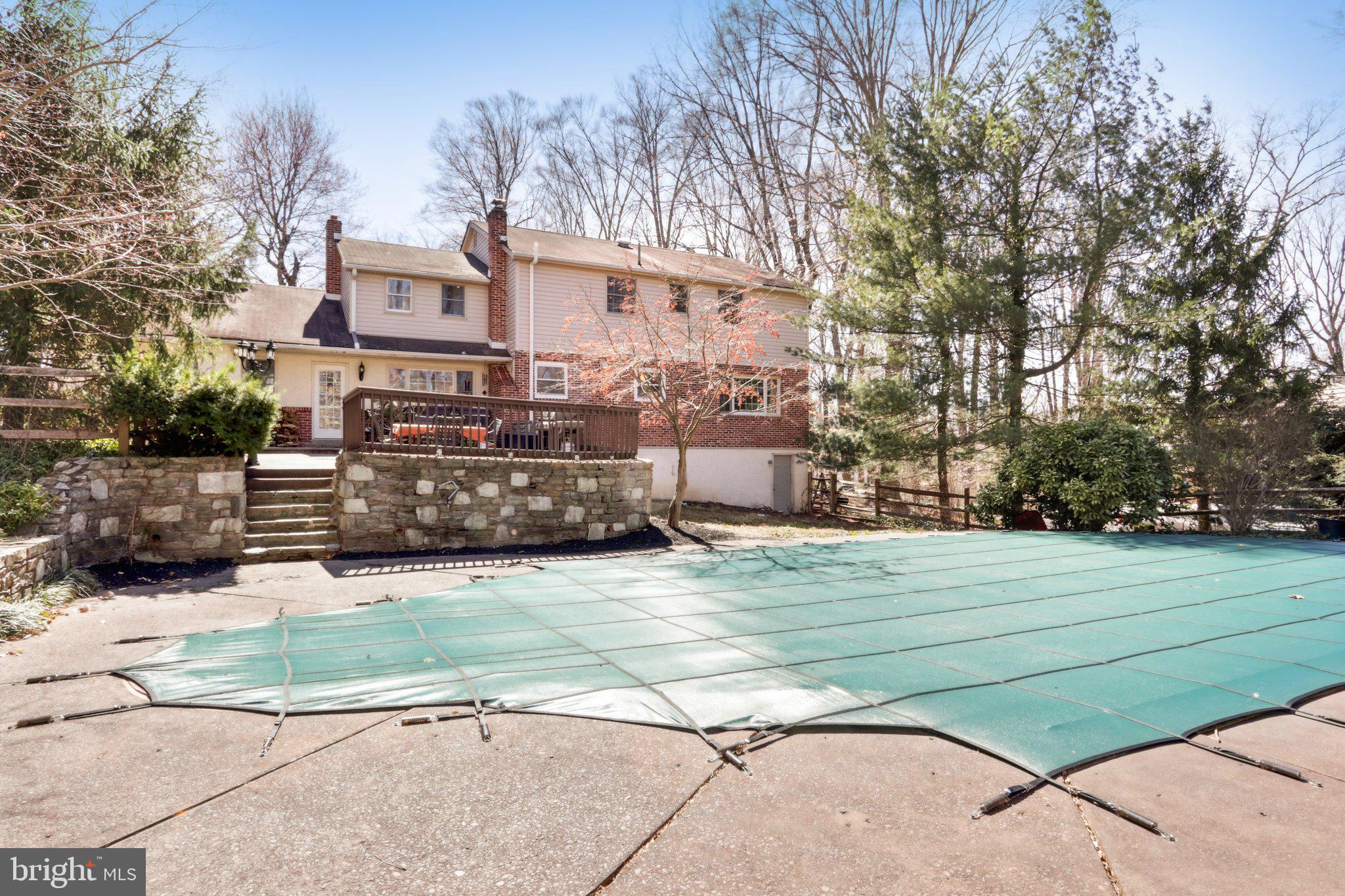 HUNTINGDON VALLEY - Residential