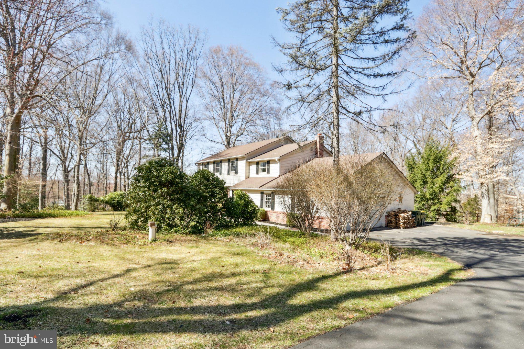 HUNTINGDON VALLEY - Residential