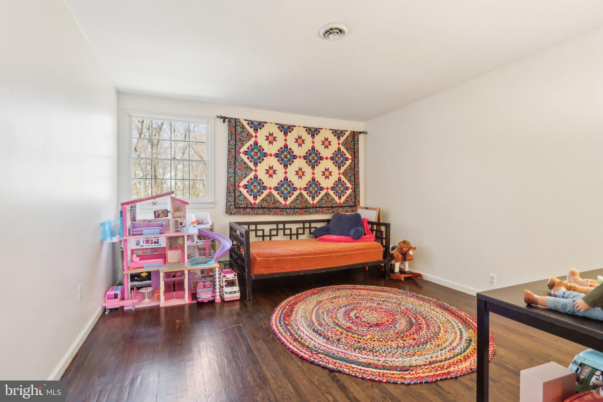 HUNTINGDON VALLEY - Residential