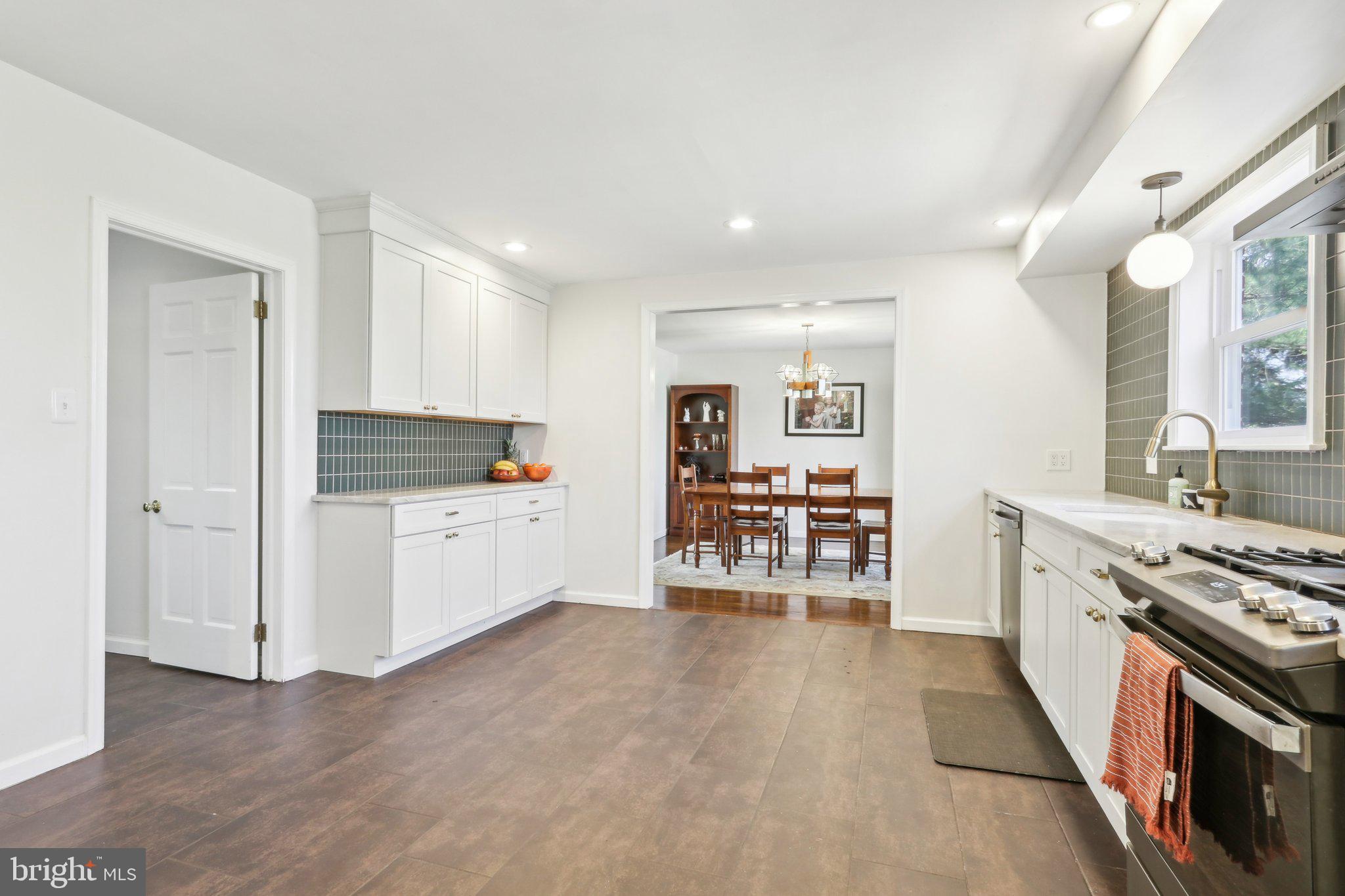 HUNTINGDON VALLEY - Residential