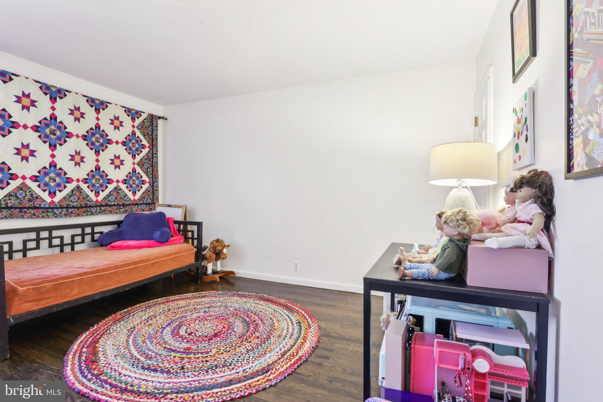 HUNTINGDON VALLEY - Residential