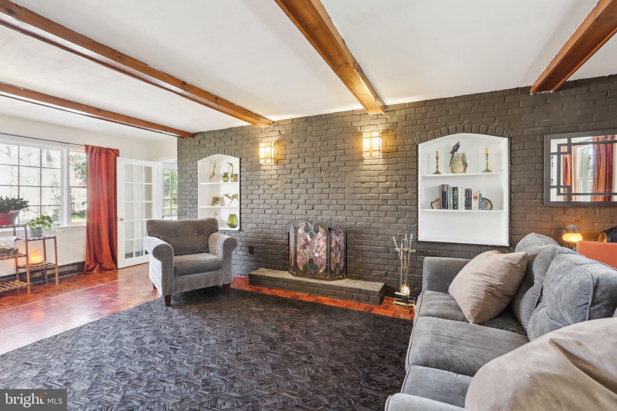 HUNTINGDON VALLEY - Residential