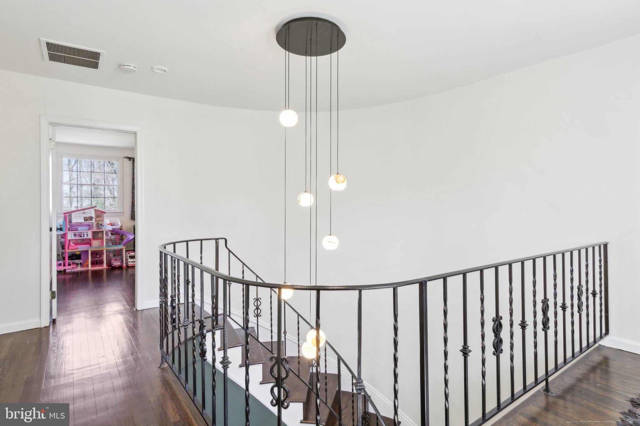 HUNTINGDON VALLEY - Residential