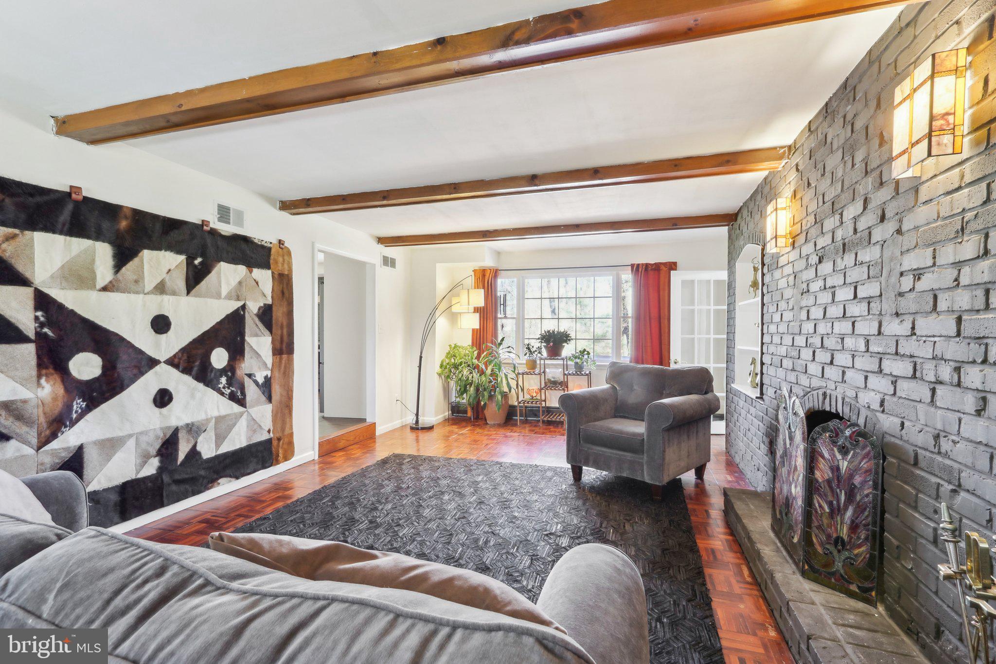 HUNTINGDON VALLEY - Residential