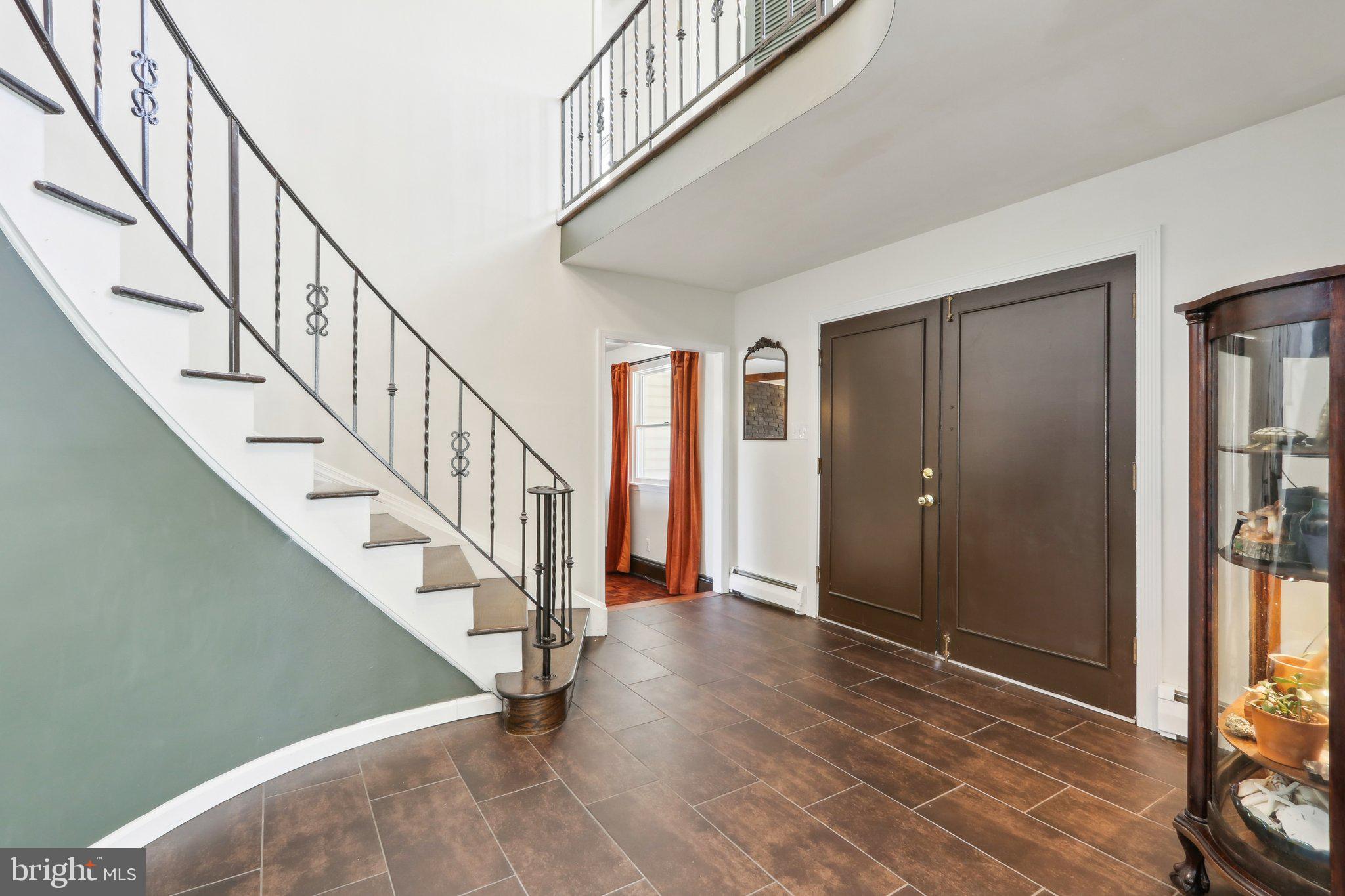 HUNTINGDON VALLEY - Residential