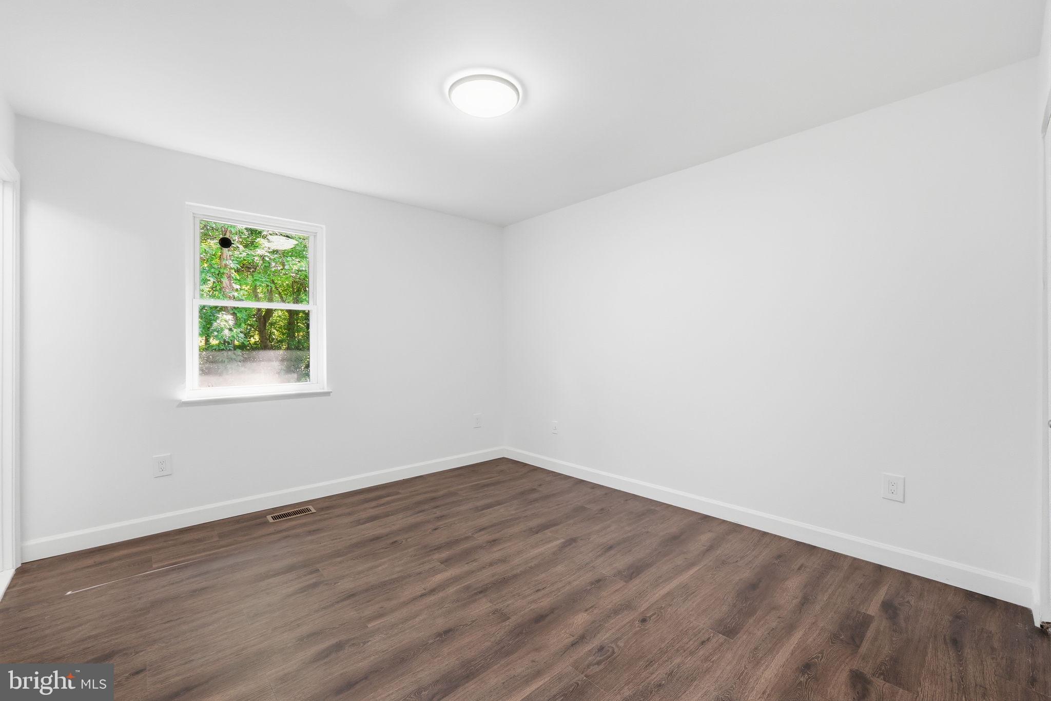 STRAWBERRY HILLS - Residential