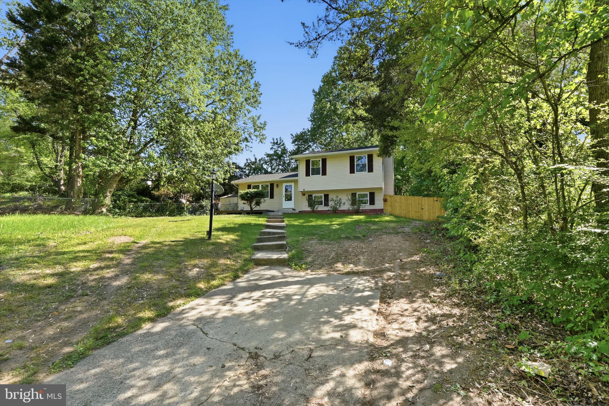 STRAWBERRY HILLS - Residential