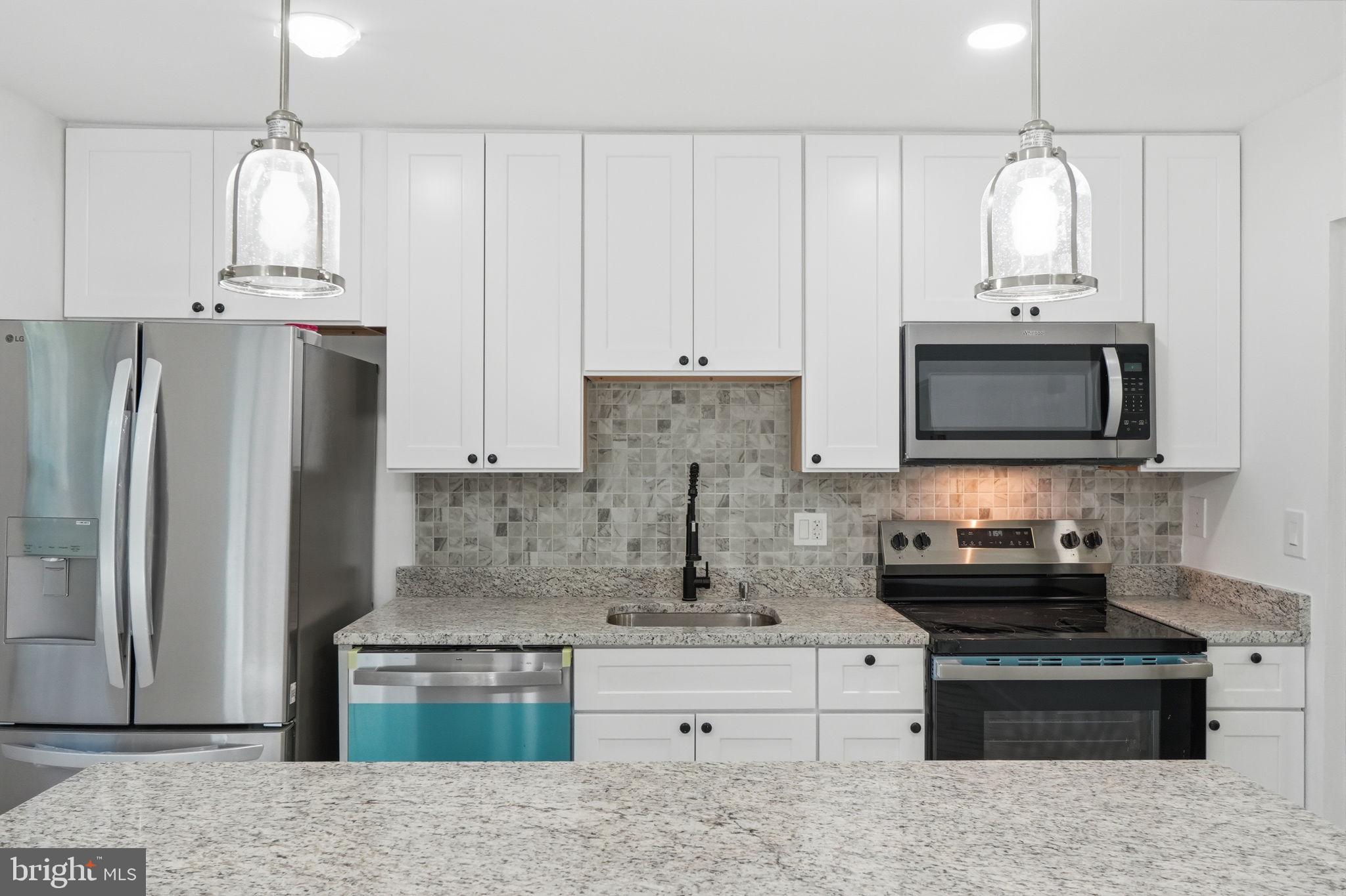 STRAWBERRY HILLS - Residential