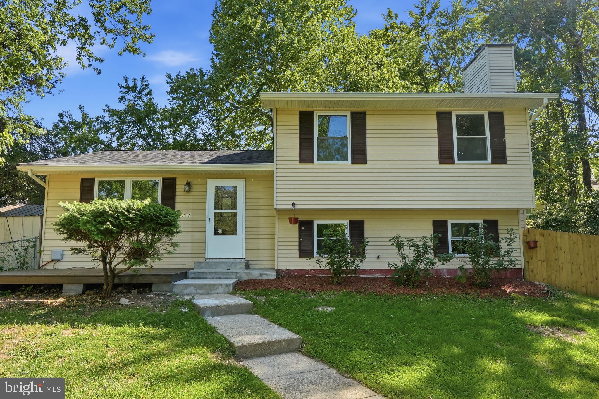 STRAWBERRY HILLS - Residential