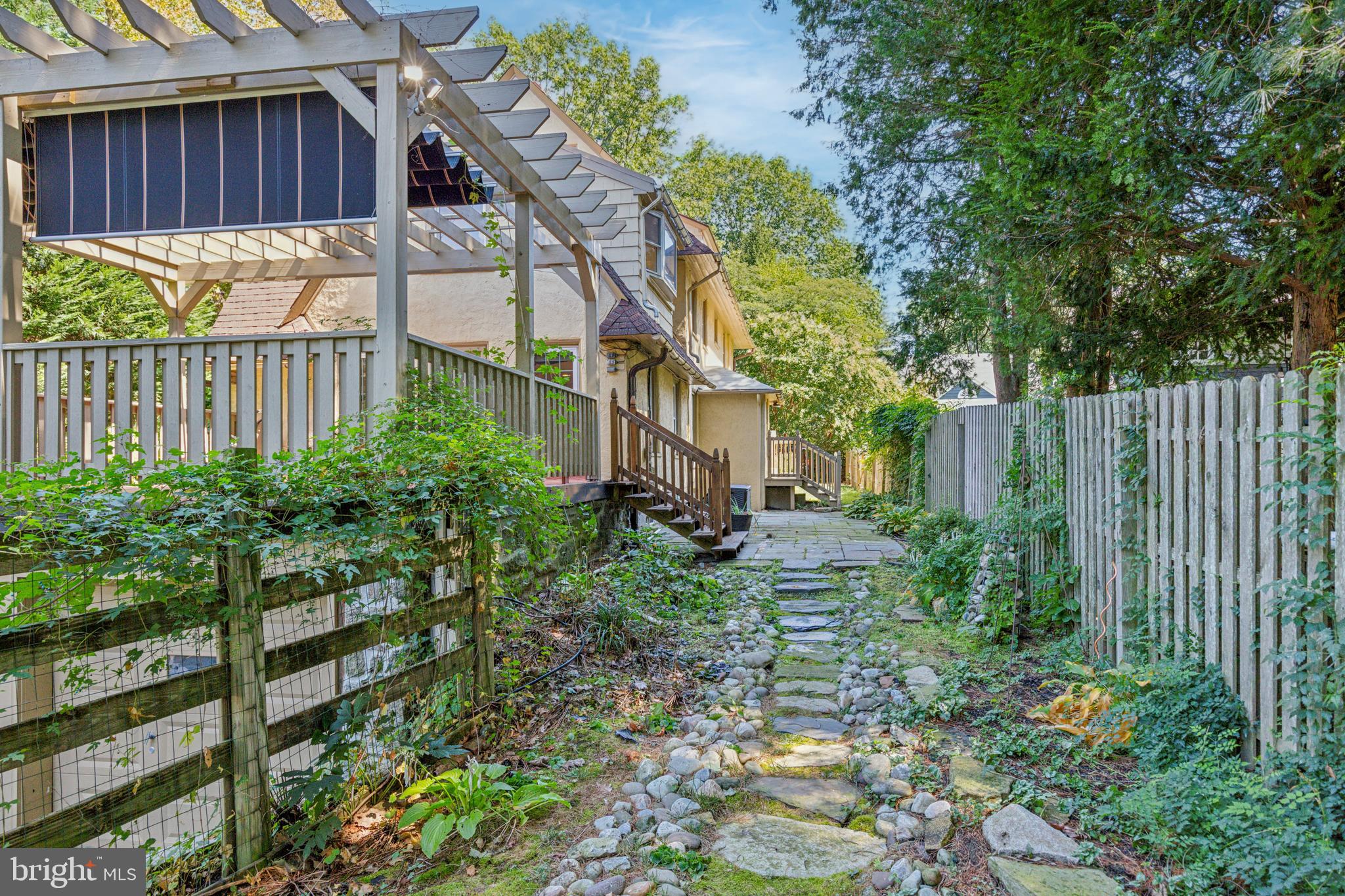 SWARTHMORE - Residential