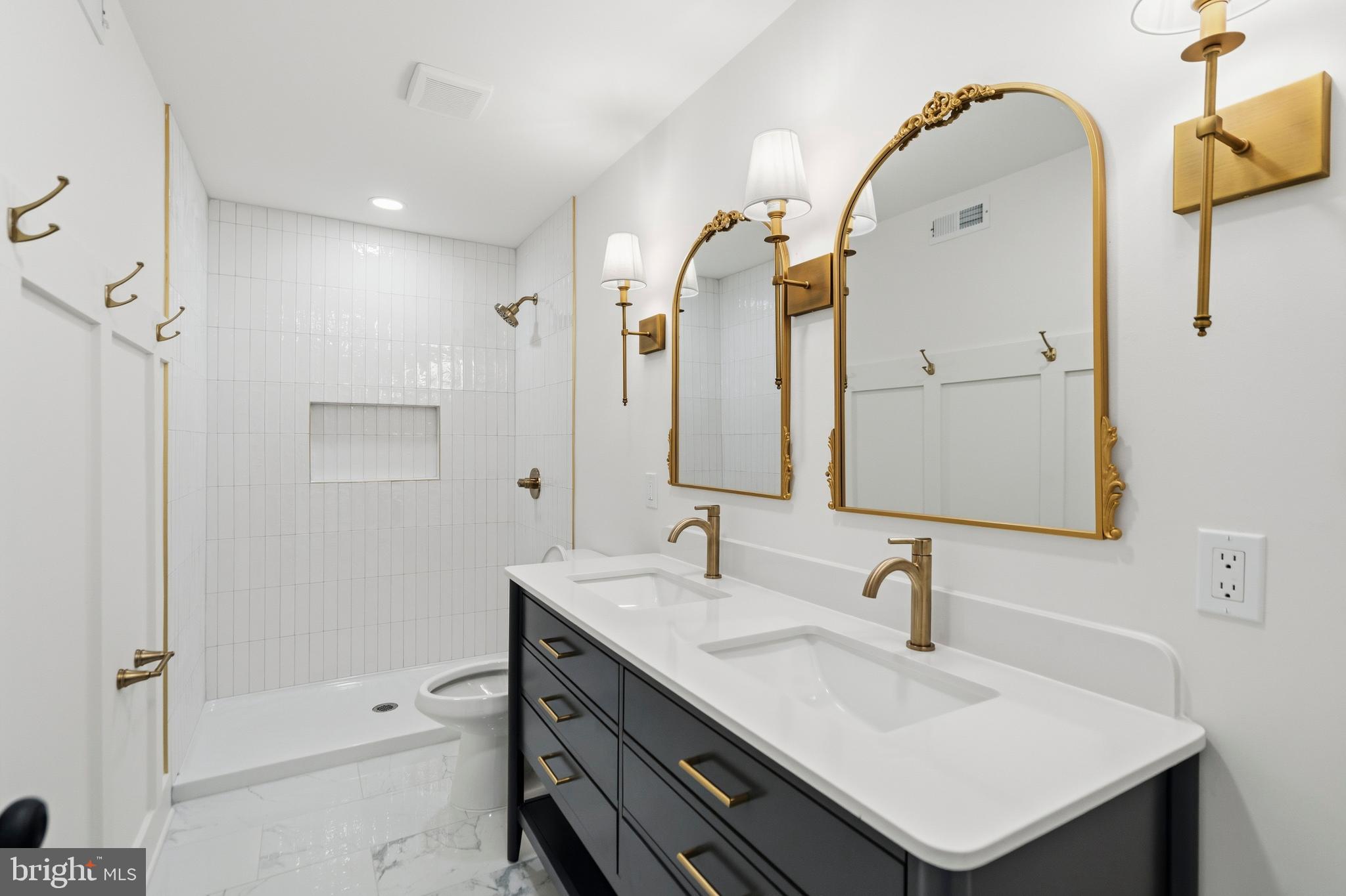 SHEN FARMS MT LAKE - Residential