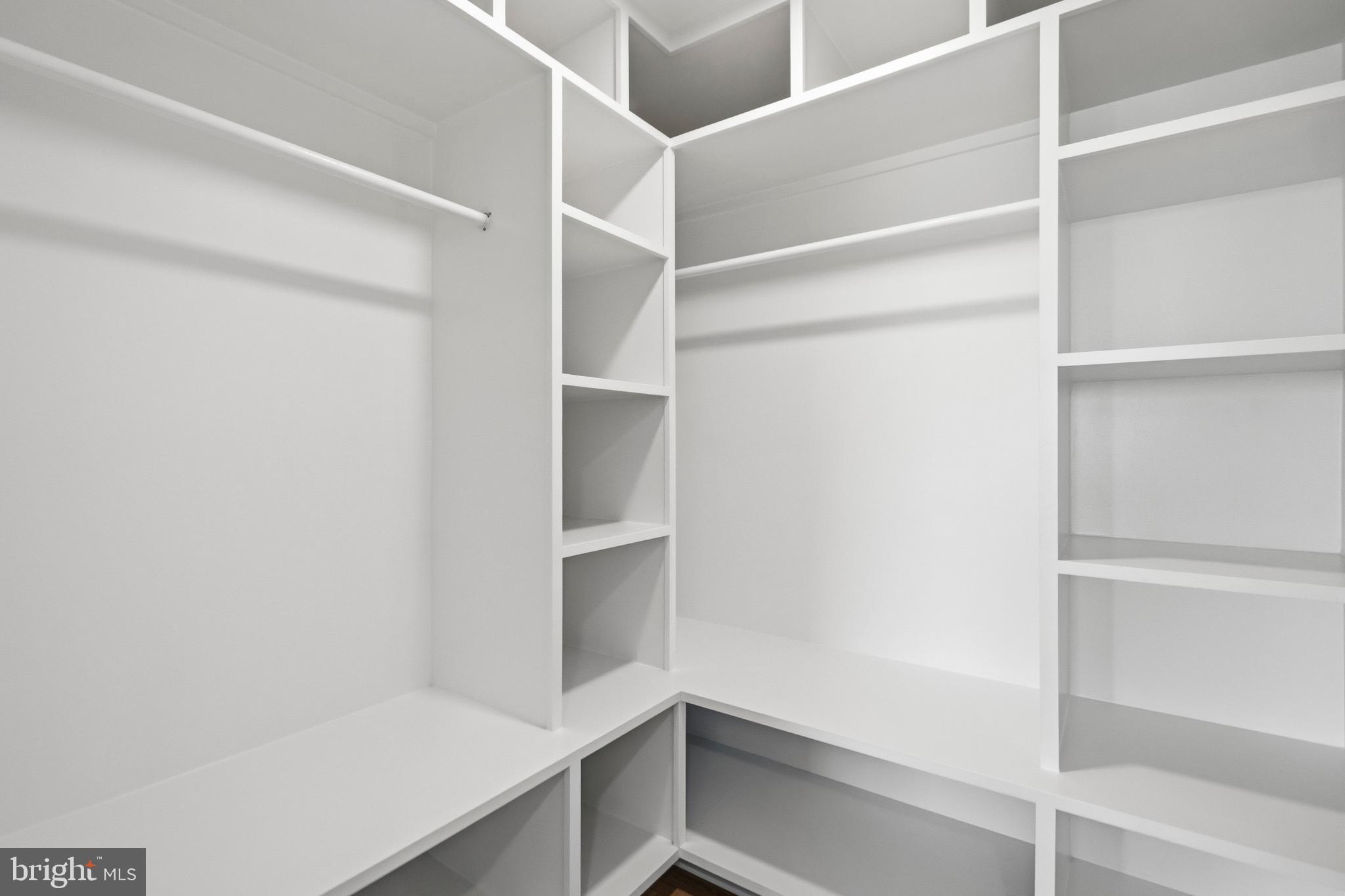 SHEN FARMS MT LAKE - Residential