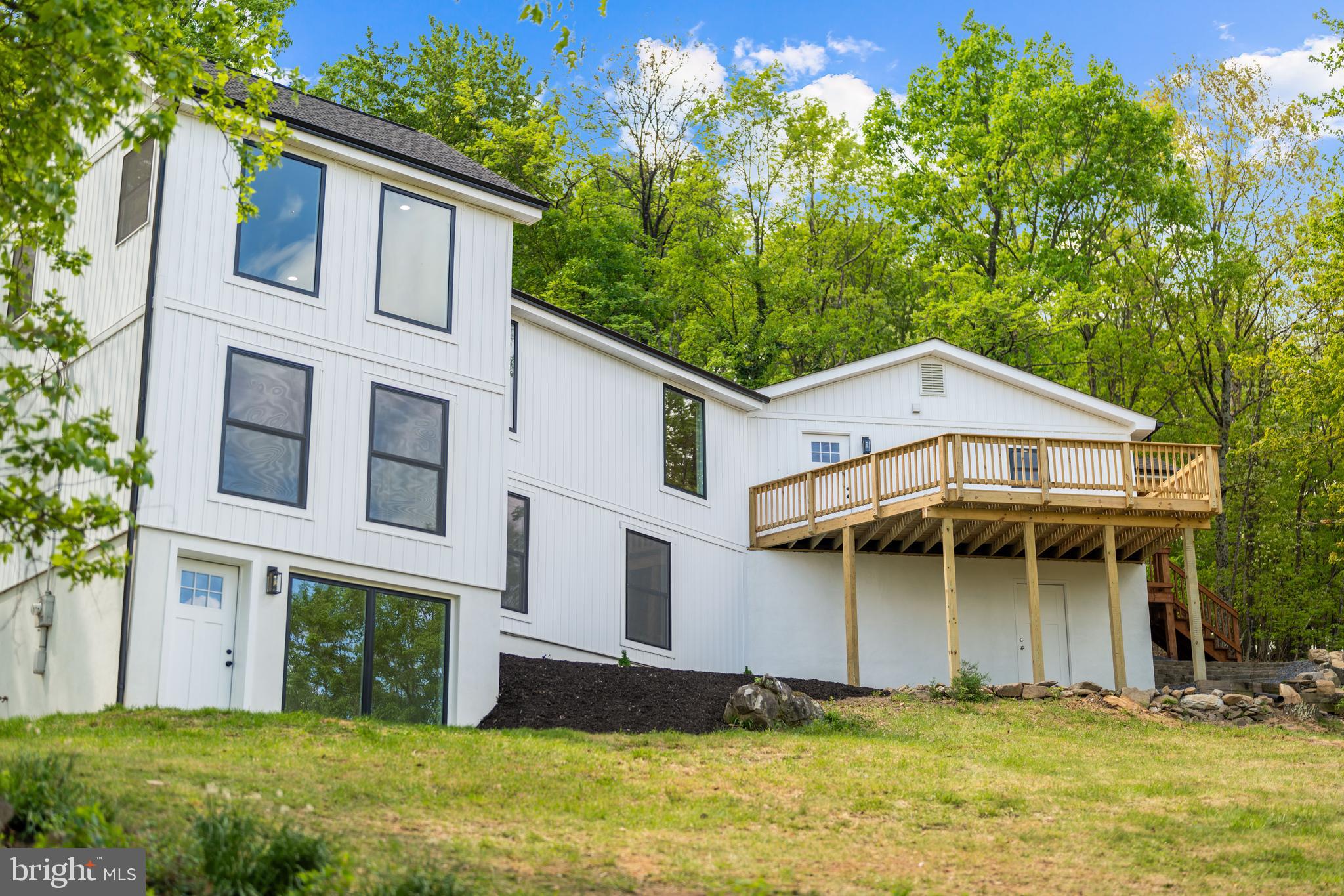 SHEN FARMS MT LAKE - Residential