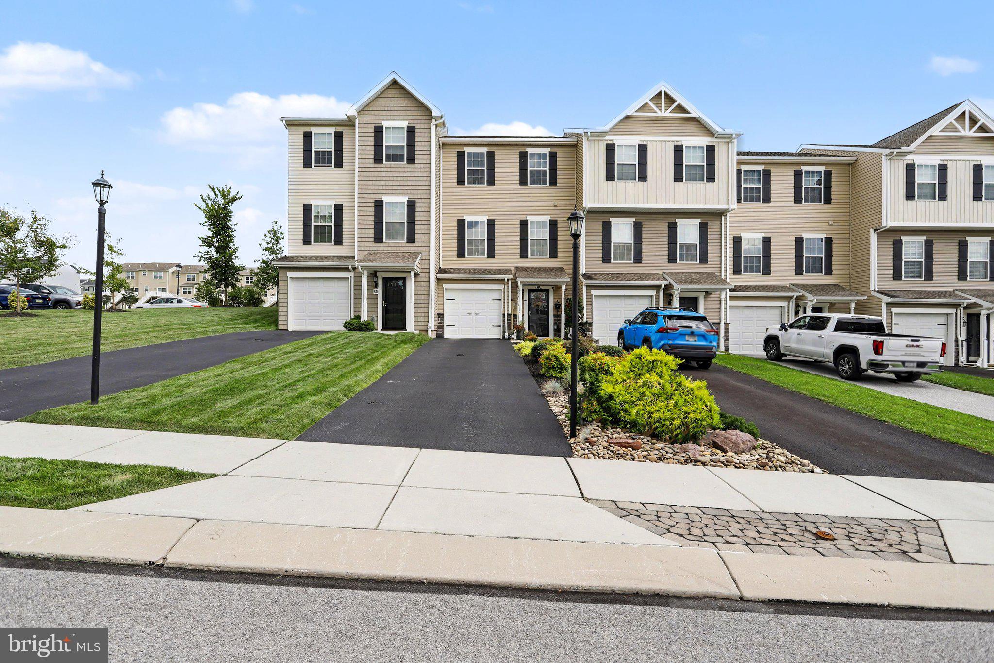 82 AYRSHIRE DRIVE