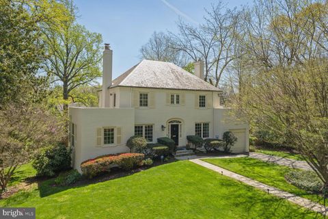 Photo of 8105 RAYBURN RD, BETHESDA, MD 20817 (MLS # MDMC2088268)
