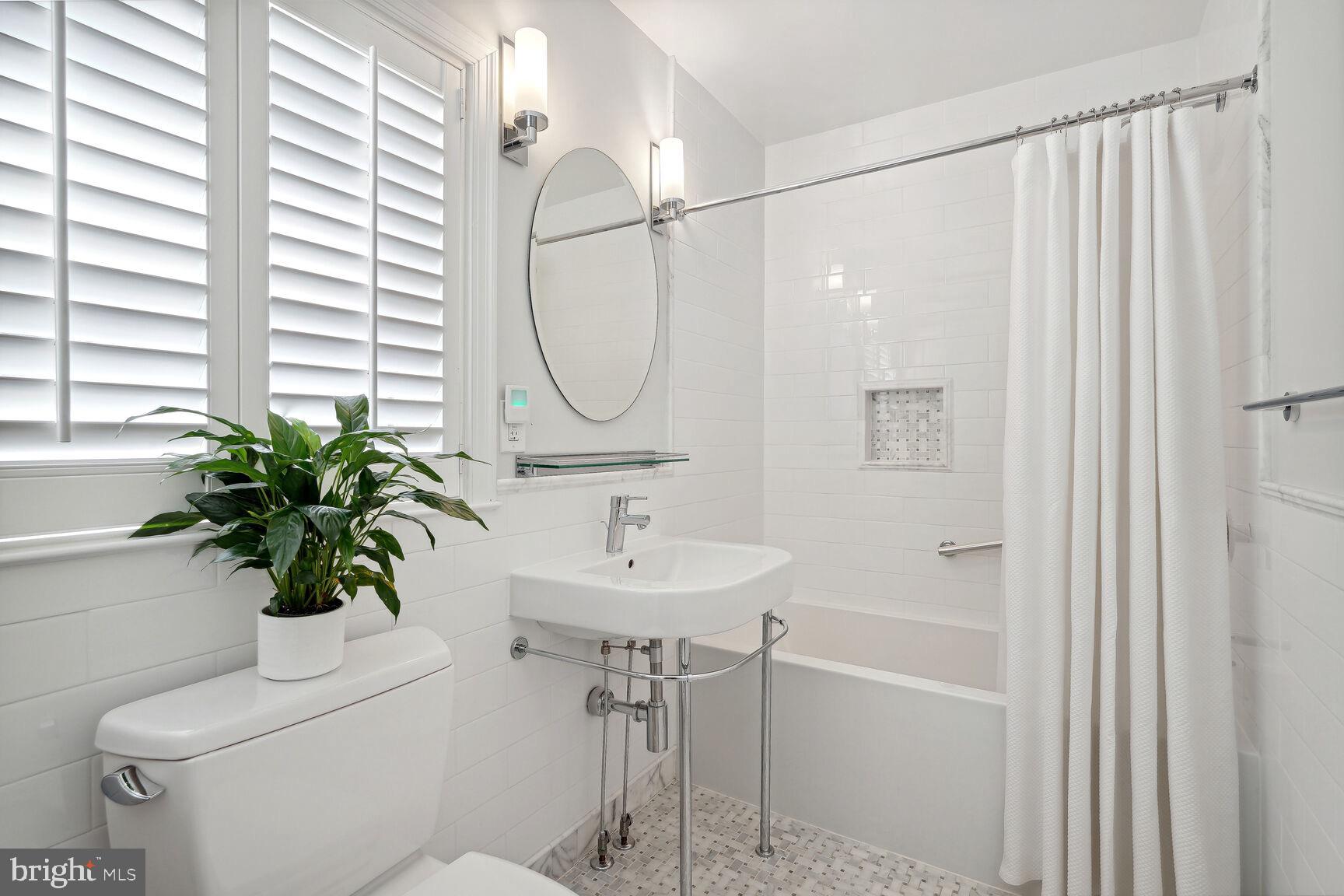 BRADLEY WOODS - Residential