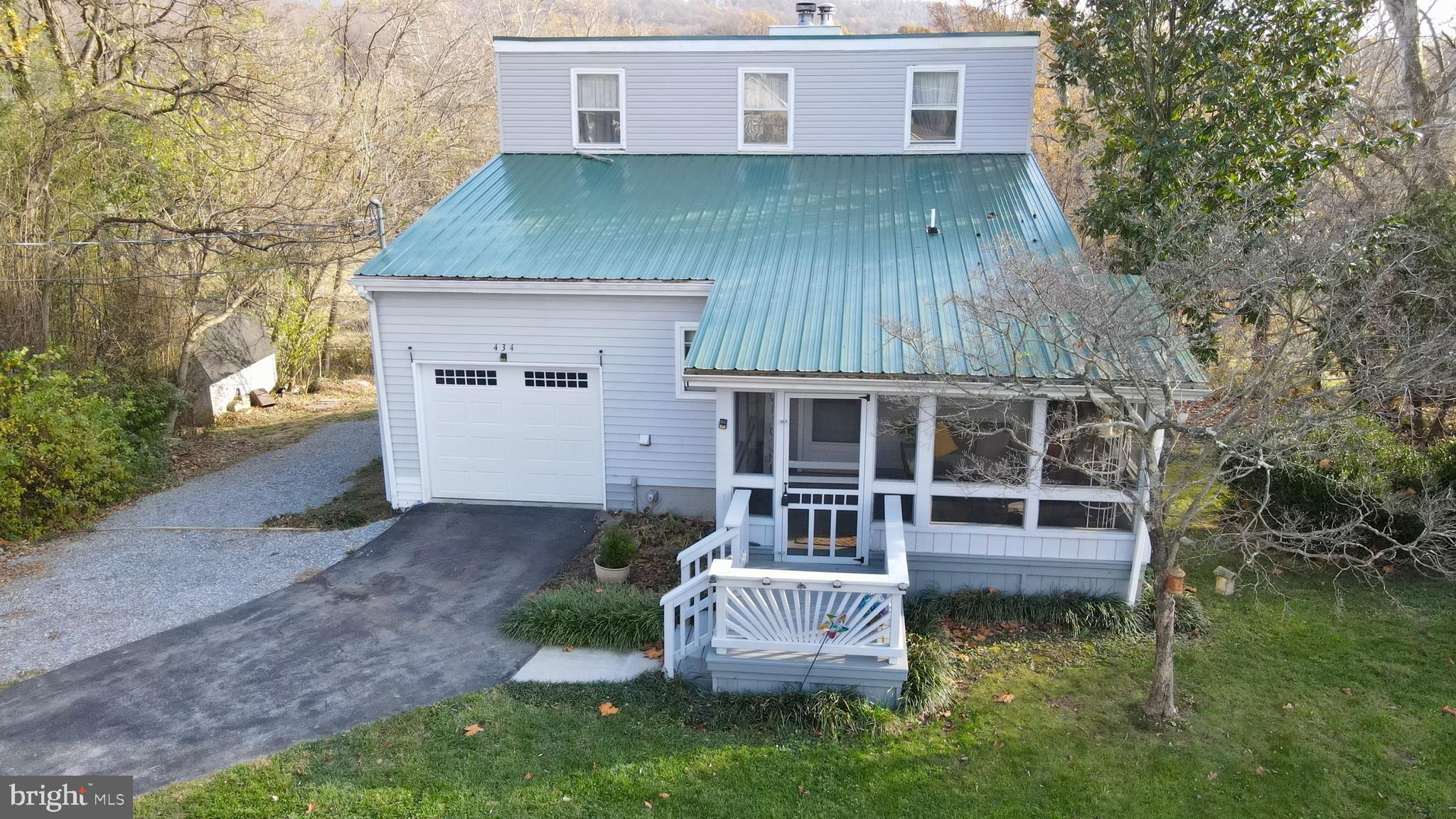 AVON BEND - Residential