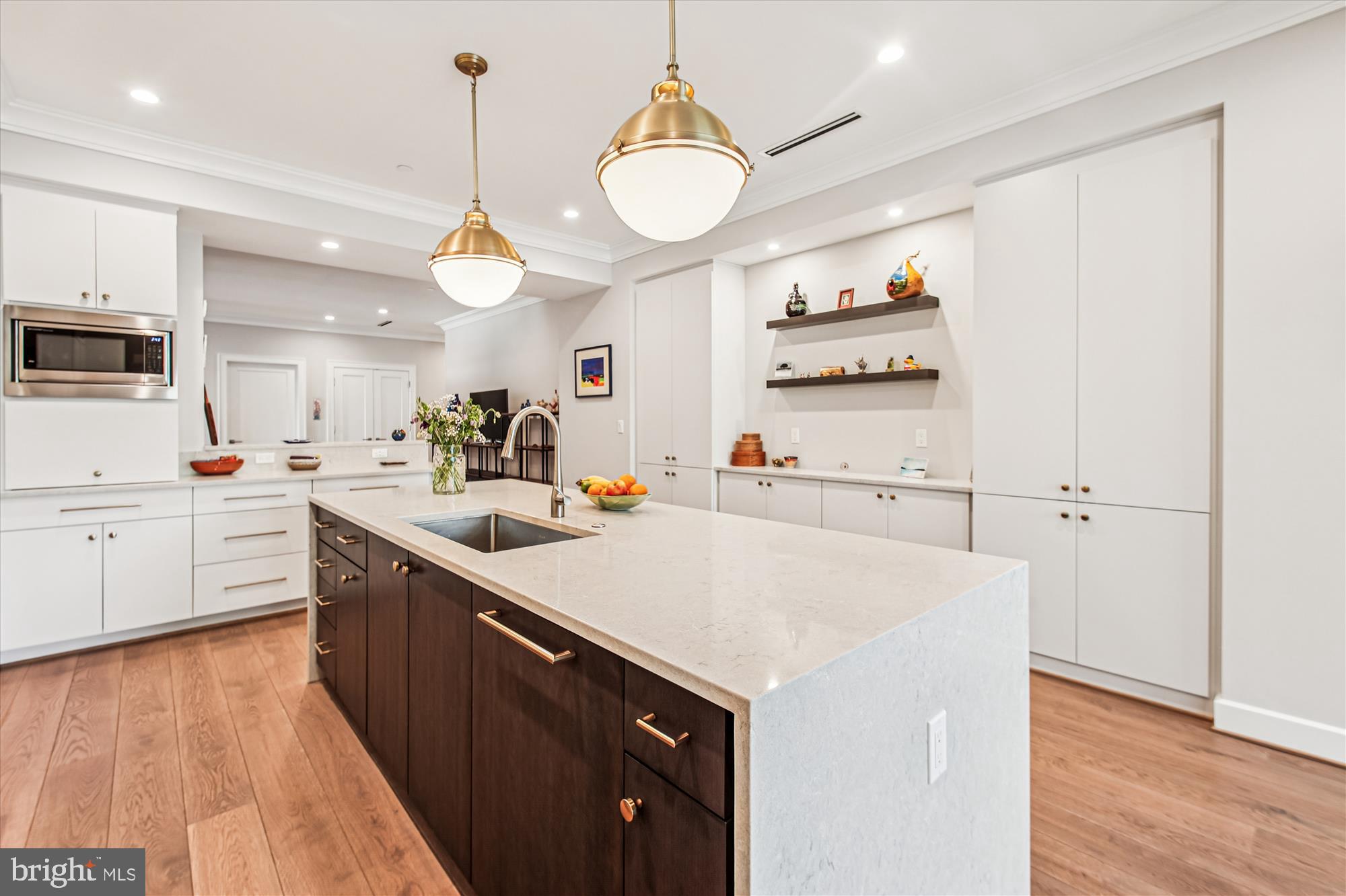 MURRAY HILL - Residential