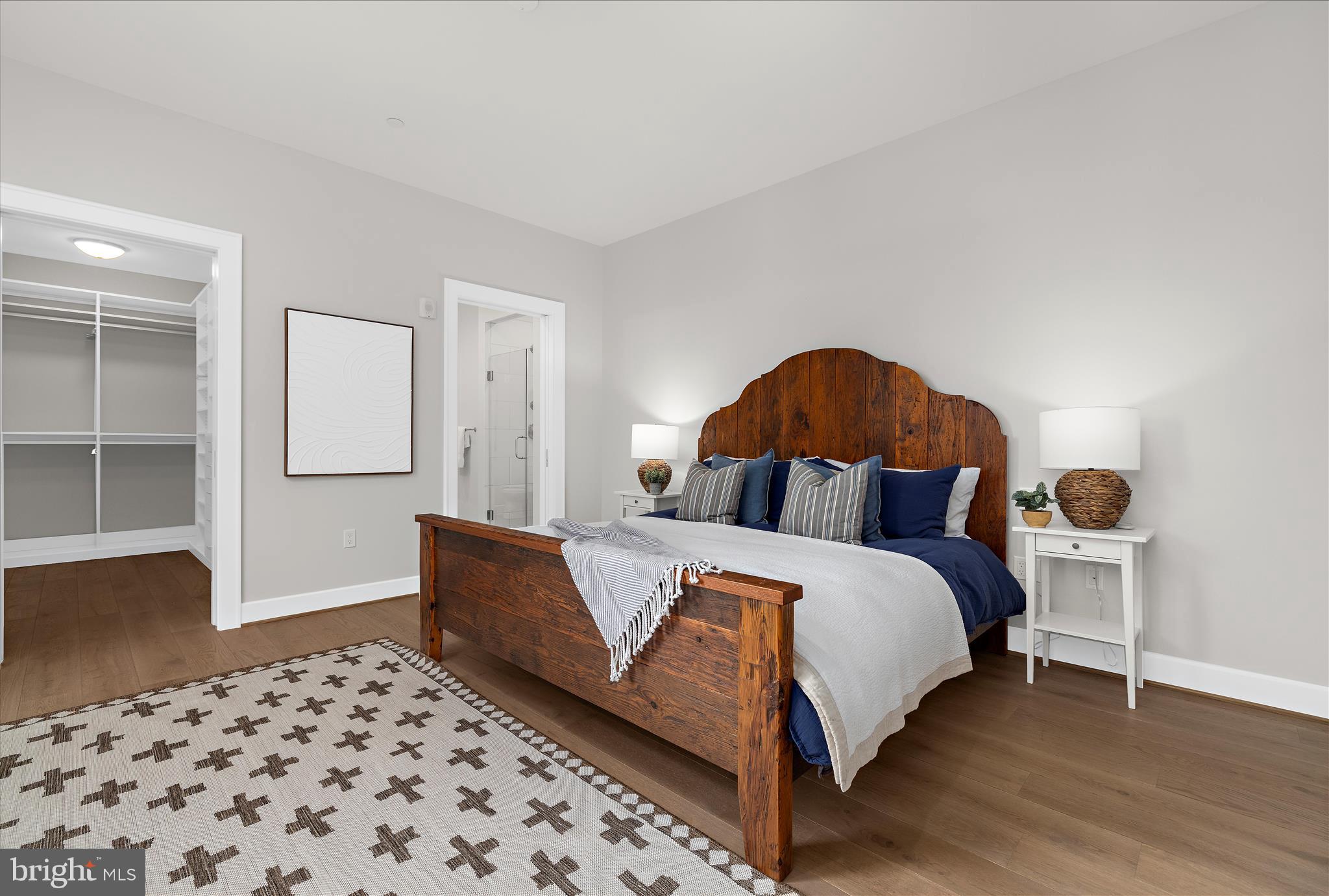 MURRAY HILL - Residential