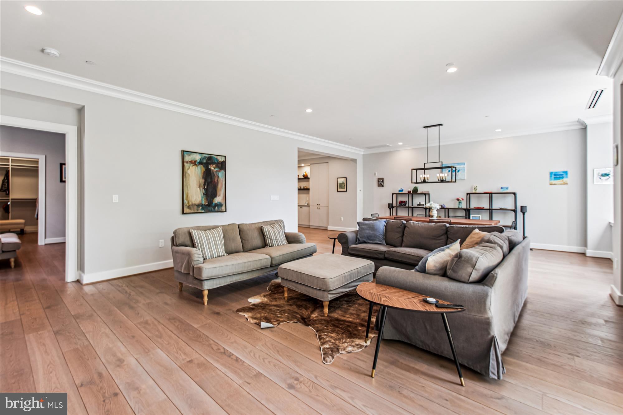 MURRAY HILL - Residential